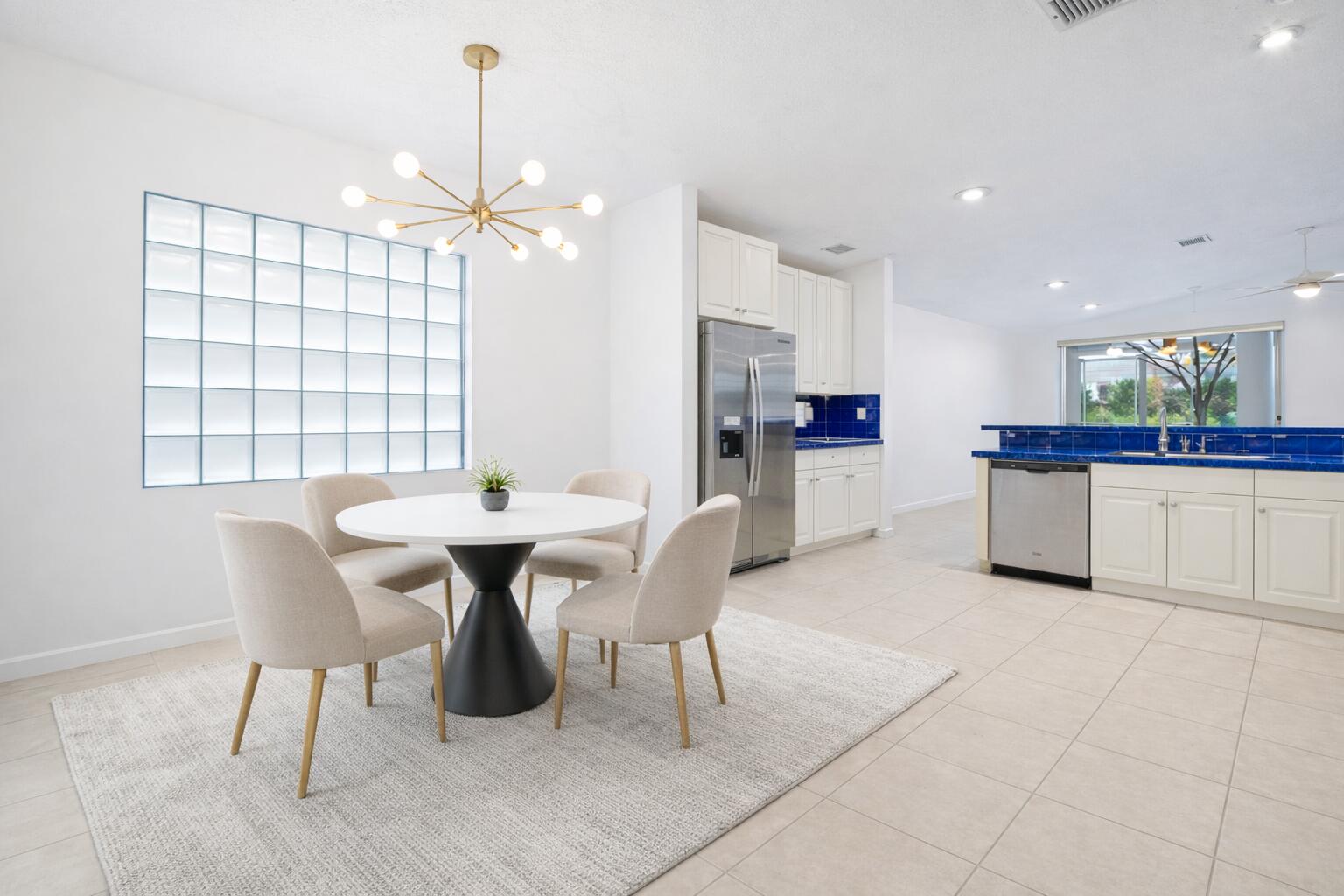 5327 Wycombe Boynton Beach, FL 33437