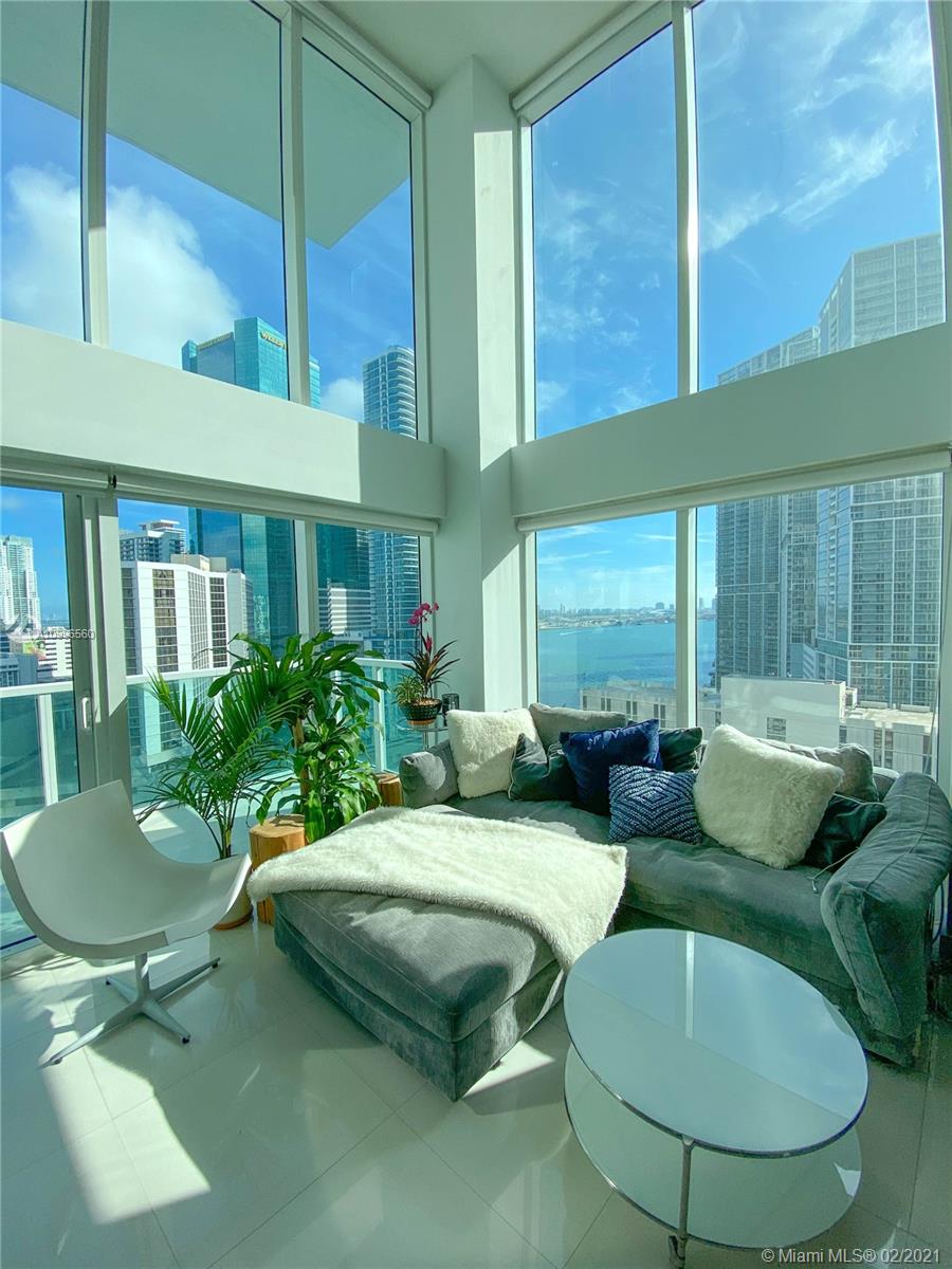image Brickell on the River South0