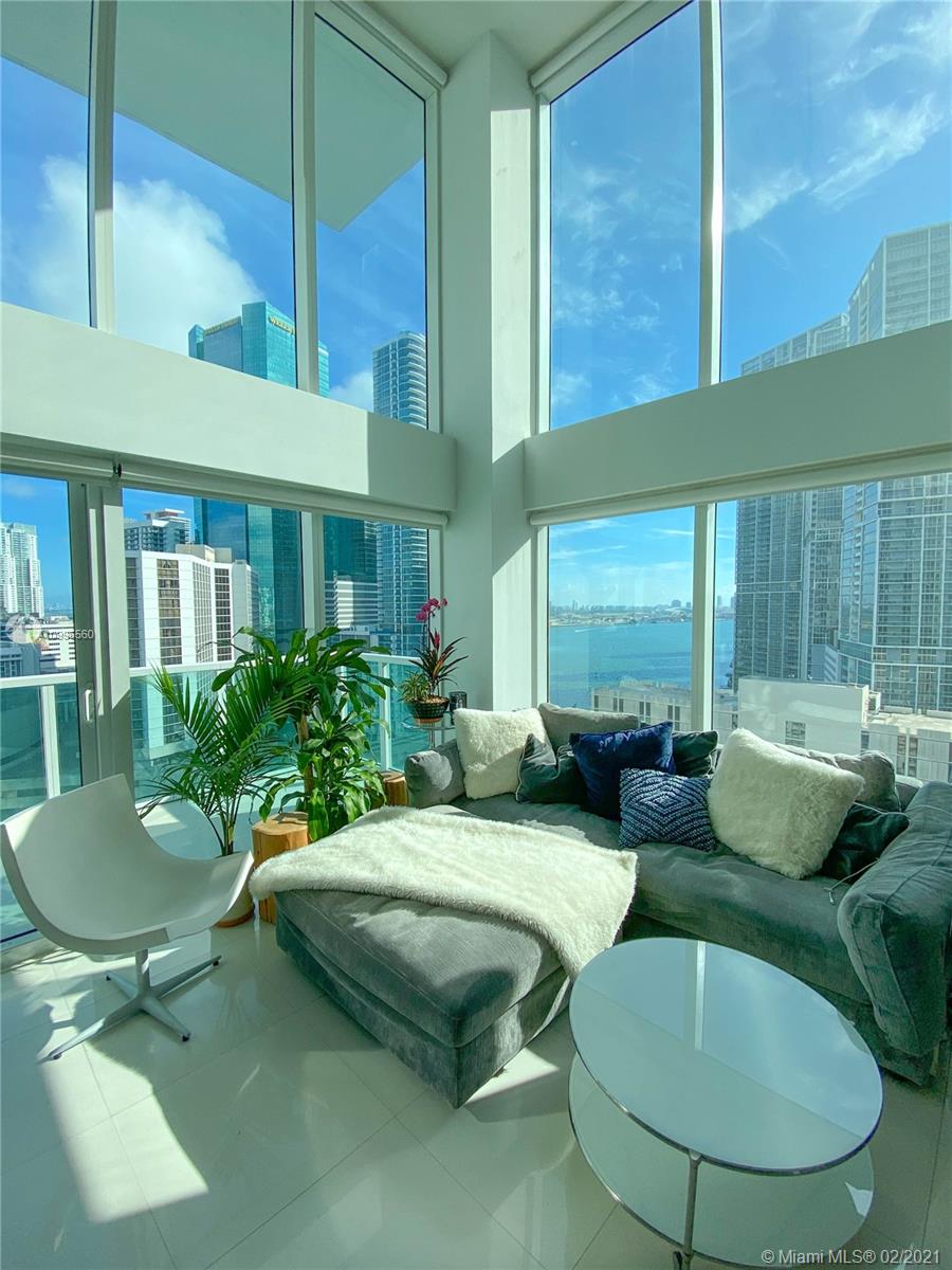 image Brickell on the River South13