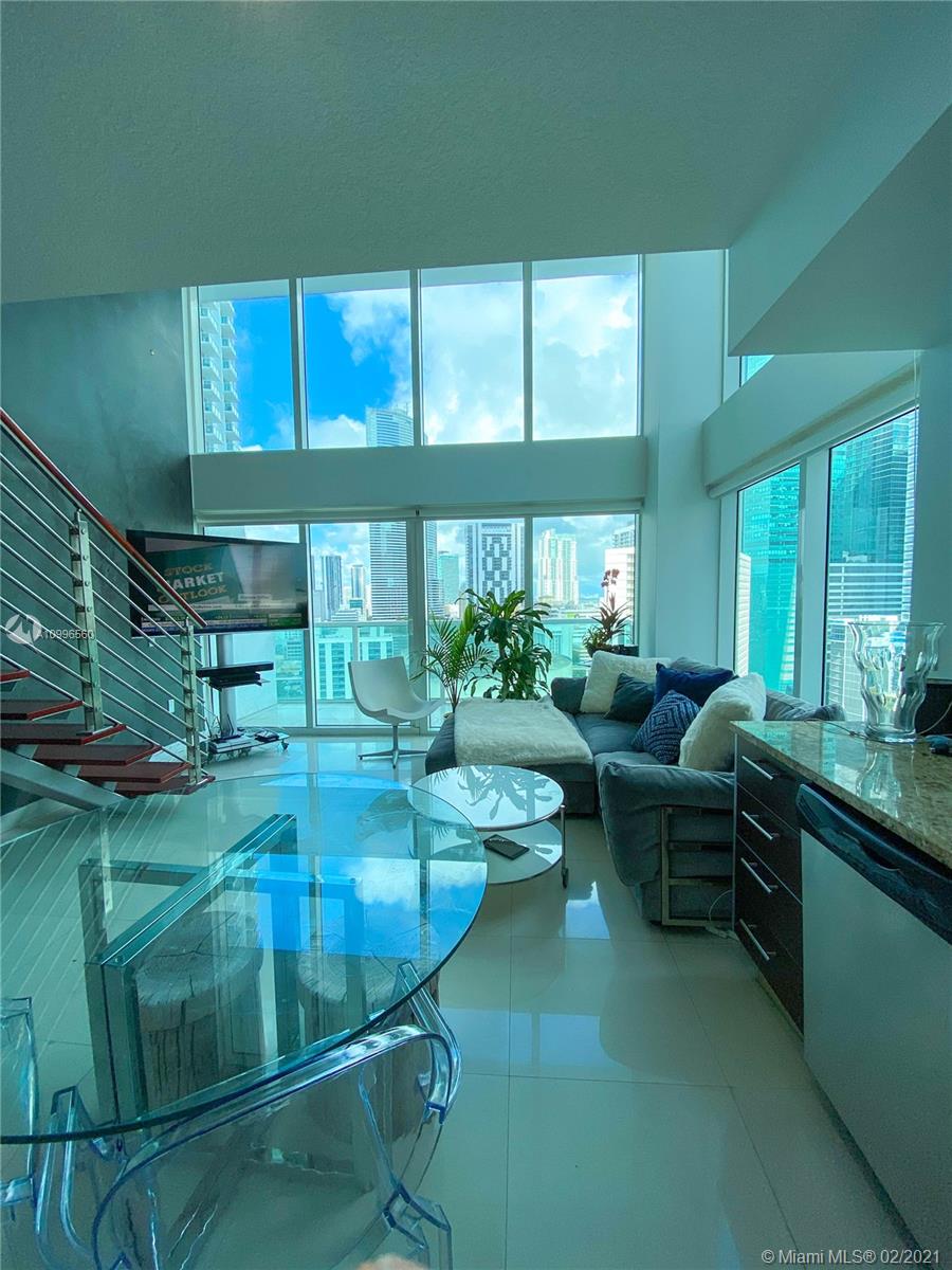 image Brickell on the River South6