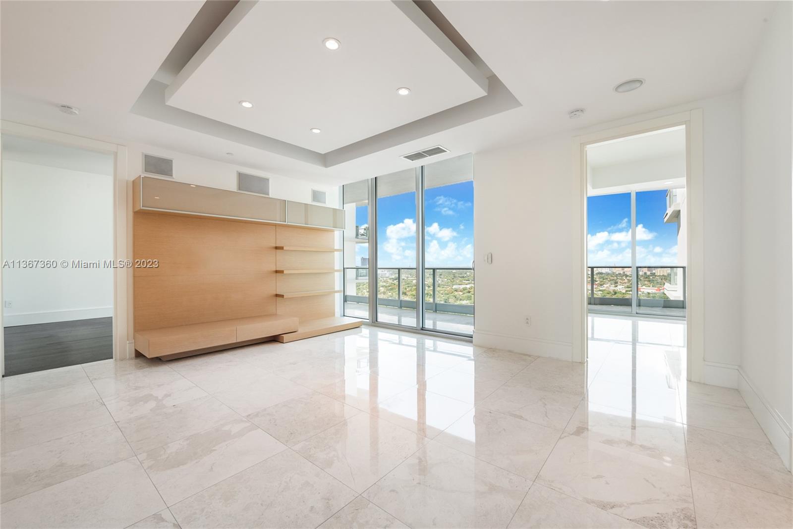 2627 S Bayshore Dr #2703,Miami, FL 33133