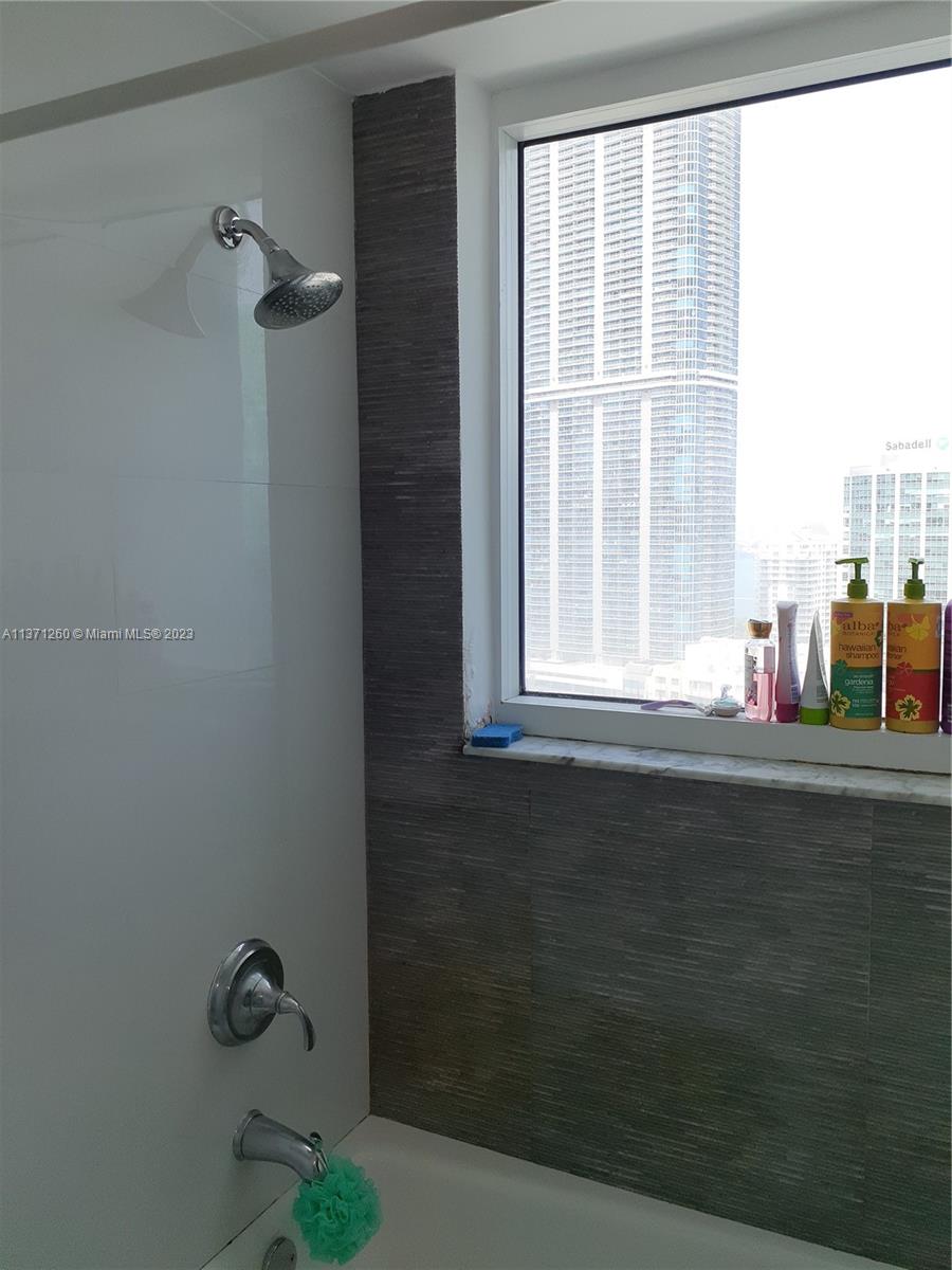 image Vue at Brickell19