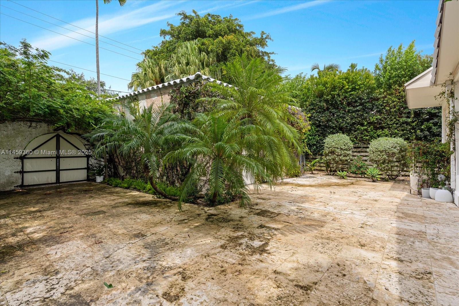 433 E Dilido Dr Miami Beach, FL 33139