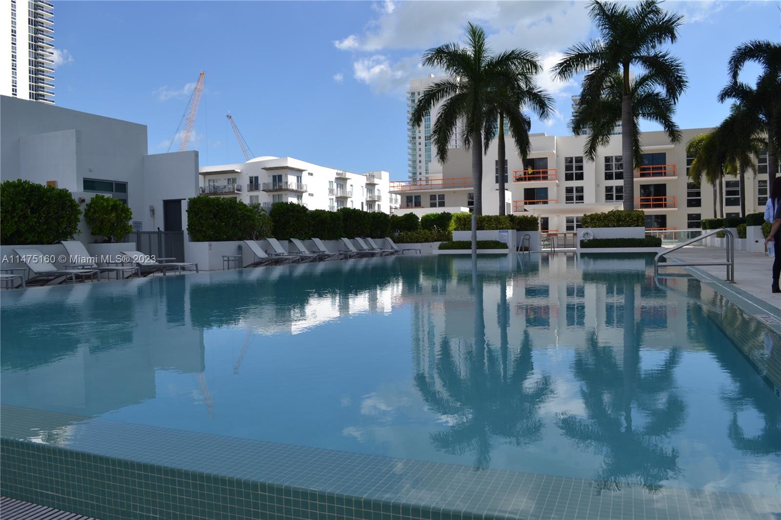 image Gallery Art Condos9