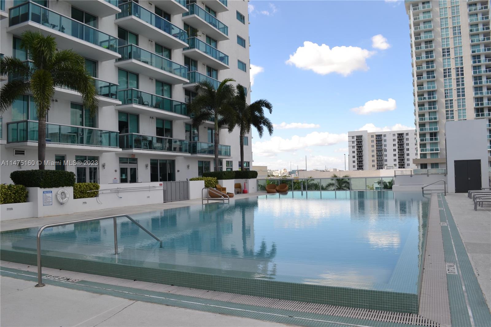 image Gallery Art Condos11