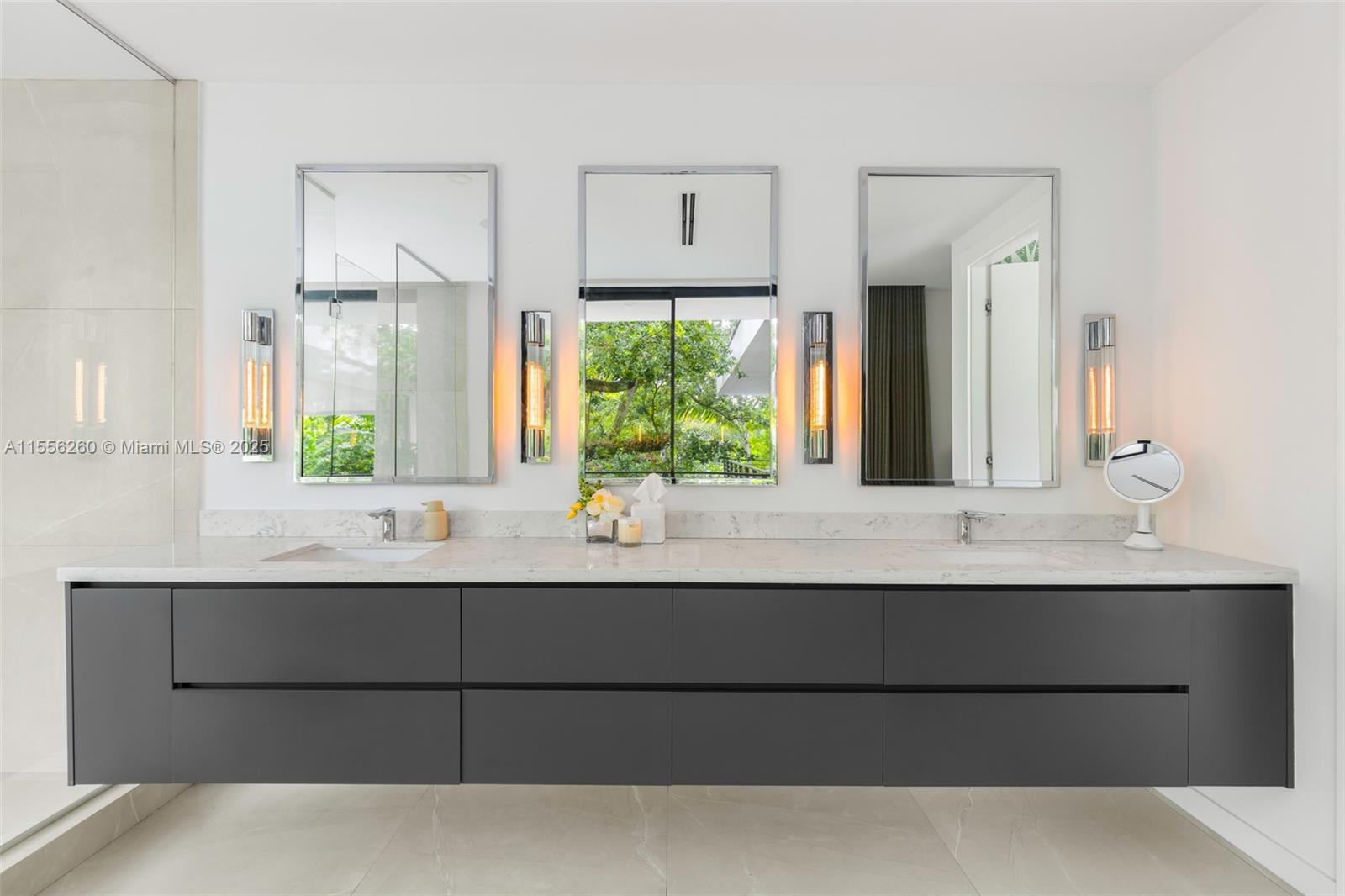 3470 Poinciana Ave Coconut Grove, FL 33133 3470 Poinciana Ave Coconut Grove, FL 33133