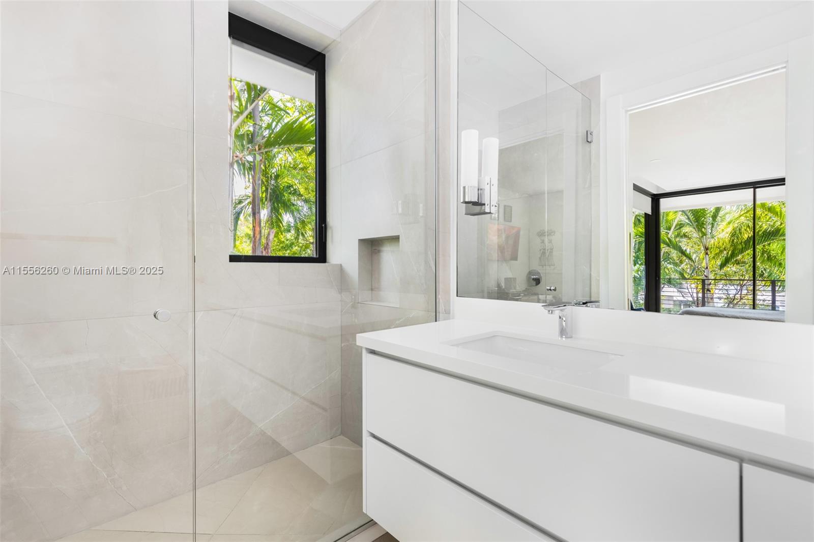 3470 Poinciana Ave Coconut Grove, FL 33133 3470 Poinciana Ave Coconut Grove, FL 33133