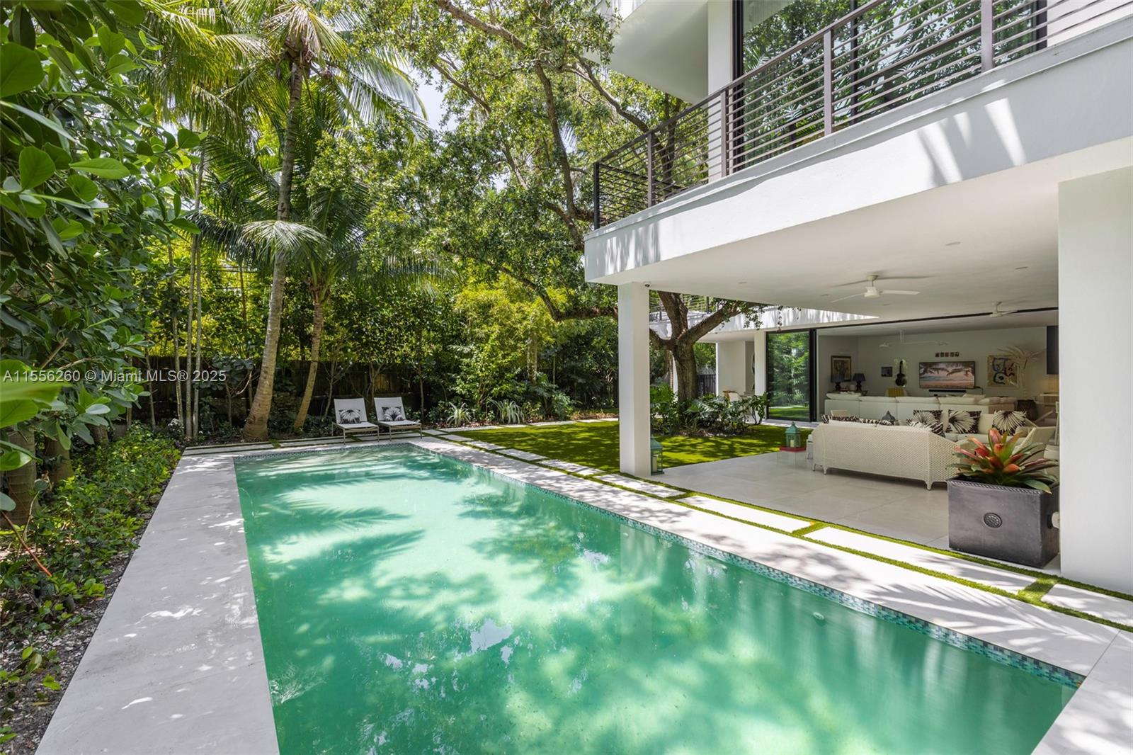 3470 Poinciana Ave Coconut Grove, FL 33133 3470 Poinciana Ave Coconut Grove, FL 33133