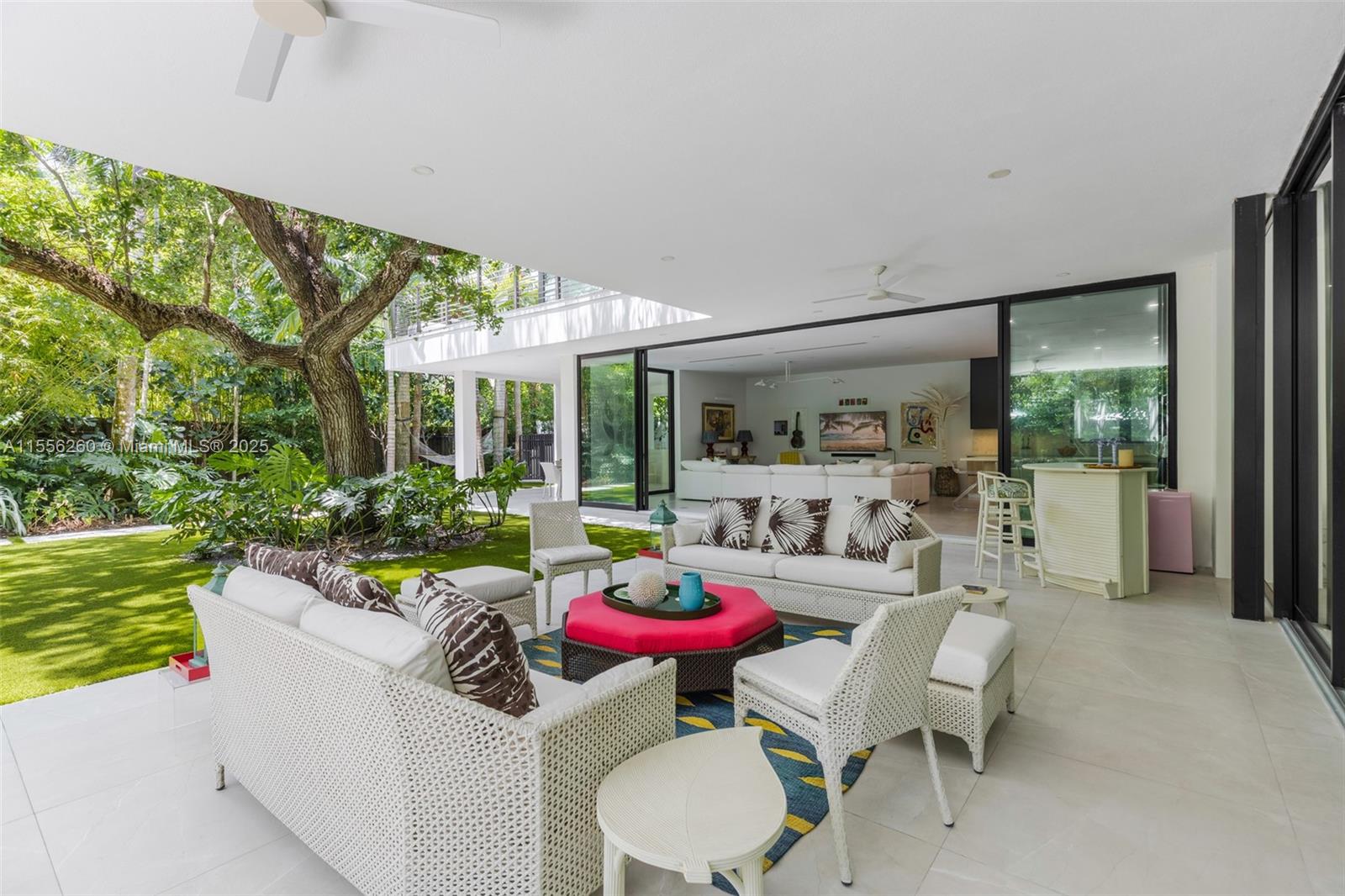3470 Poinciana Ave Coconut Grove, FL 33133 3470 Poinciana Ave Coconut Grove, FL 33133