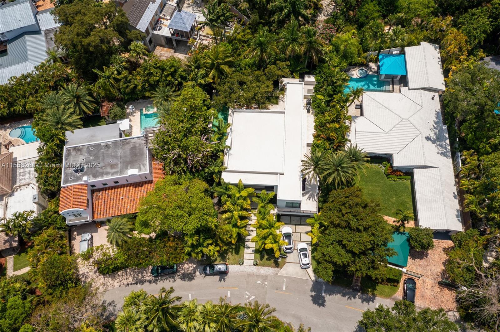 3470 Poinciana Ave Coconut Grove, FL 33133 3470 Poinciana Ave Coconut Grove, FL 33133