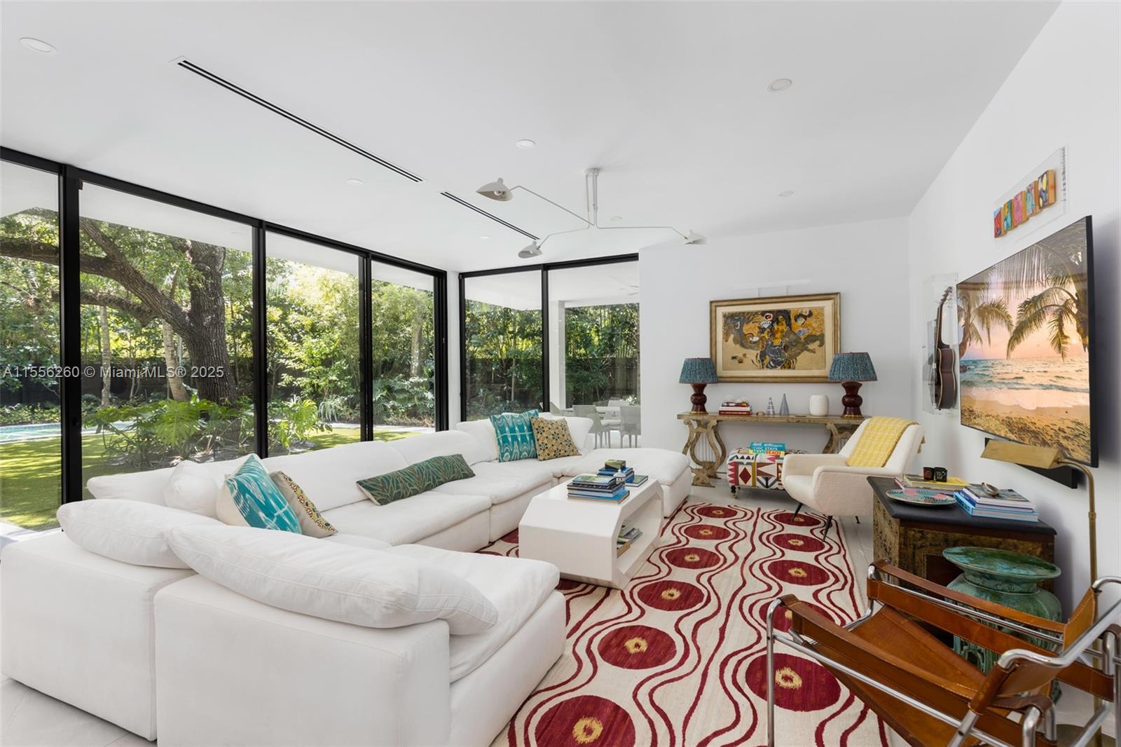 3470 Poinciana Ave Coconut Grove, FL 33133 3470 Poinciana Ave Coconut Grove, FL 33133