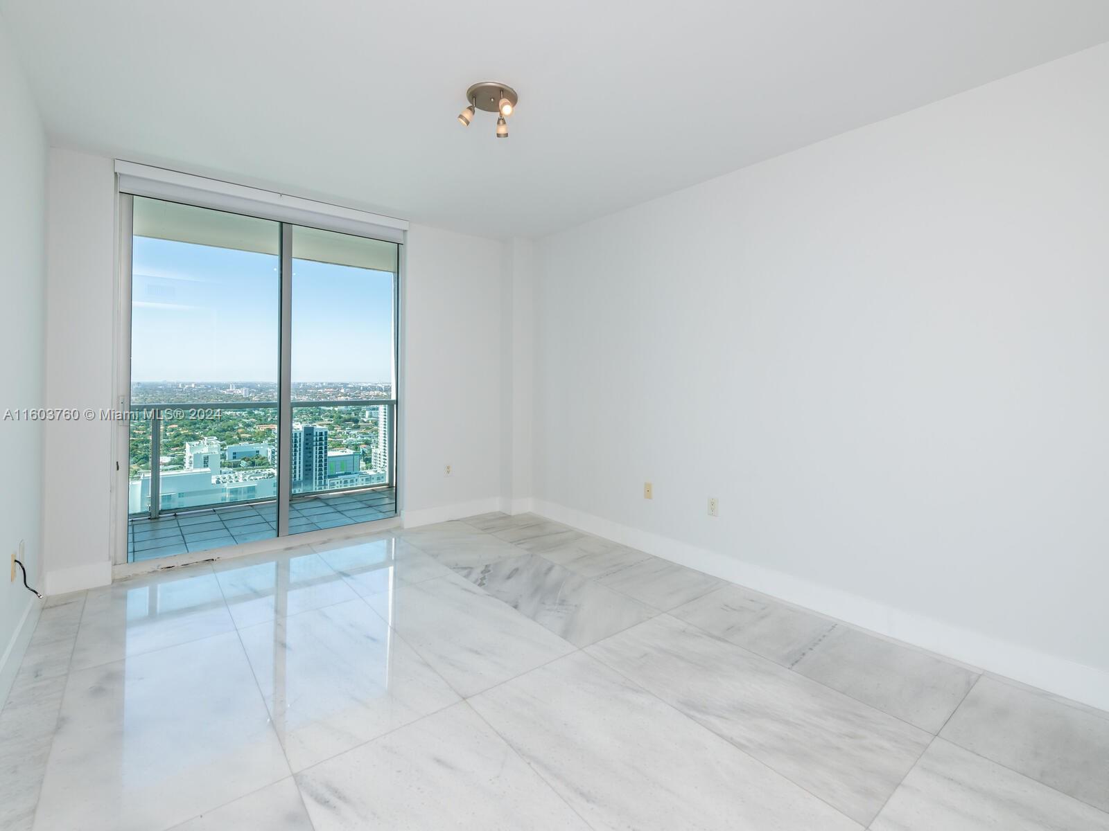 image Vue at Brickell12