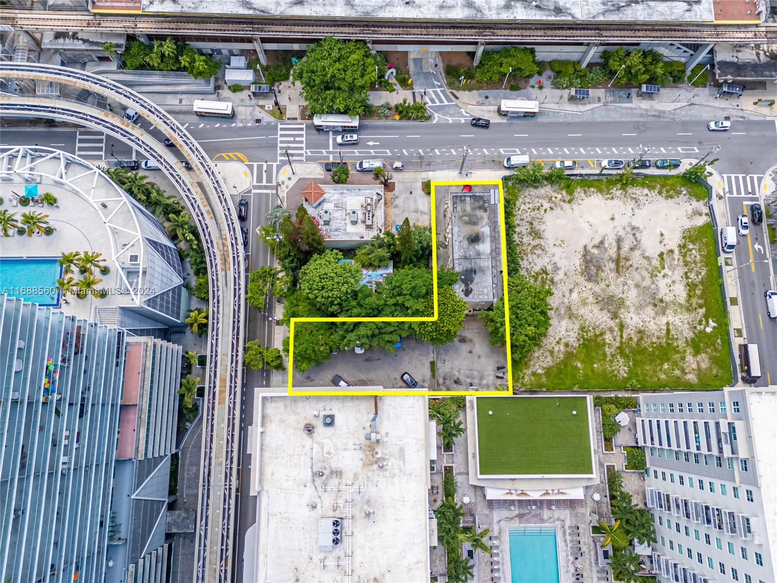 75 SW 11th St Miami, FL 33130 75 SW 11th St Miami, FL 33130