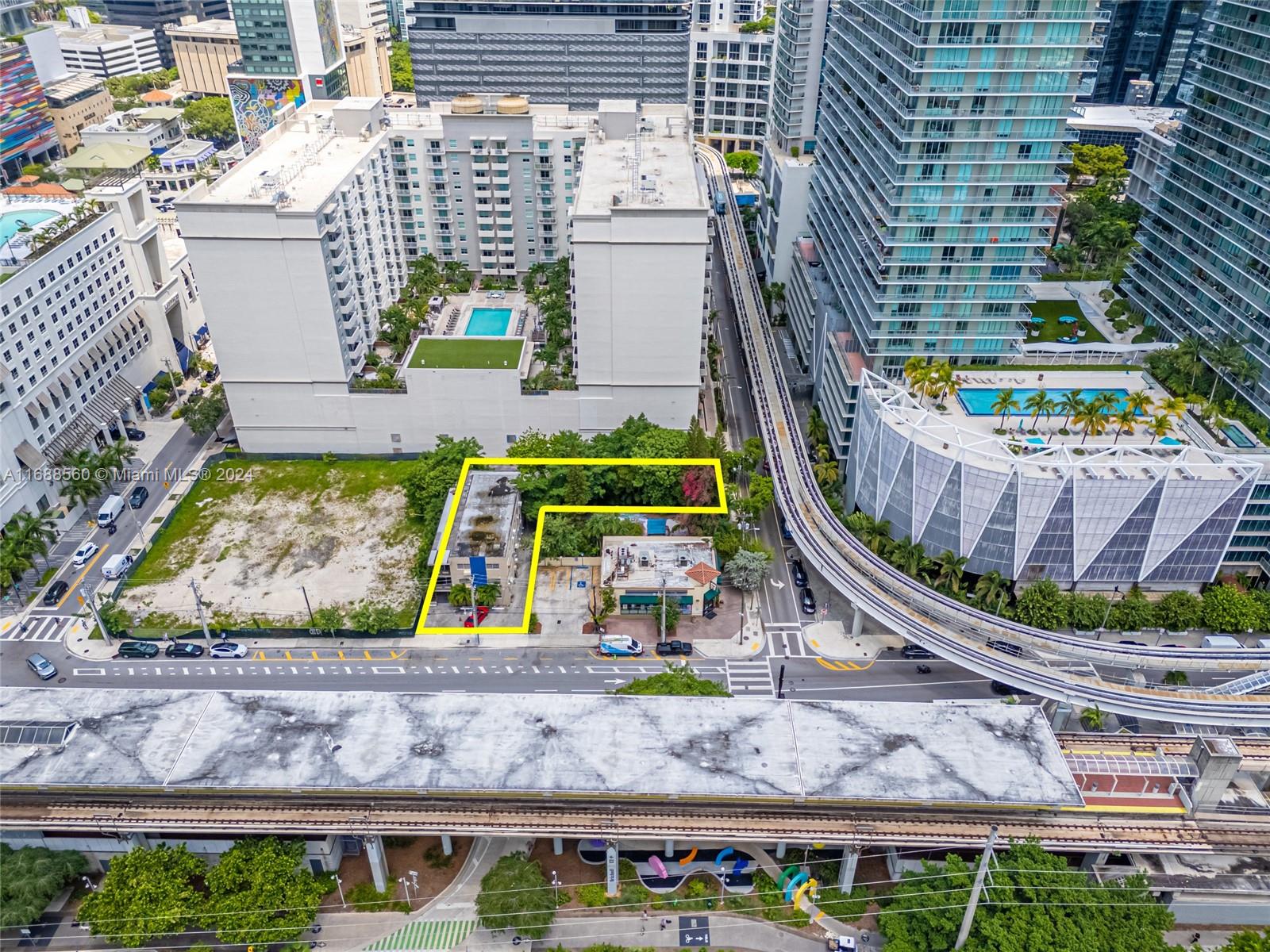 75 SW 11th St Miami, FL 33130 75 SW 11th St Miami, FL 33130