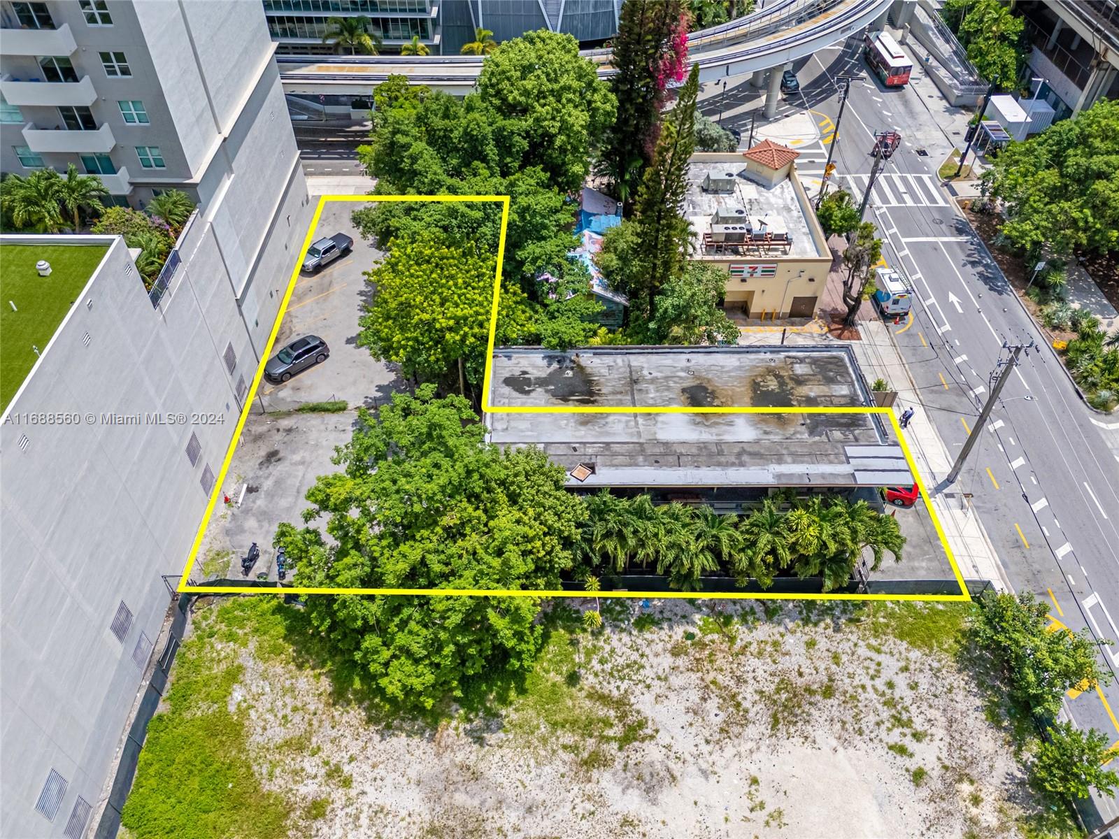 75 SW 11th St Miami, FL 33130 75 SW 11th St Miami, FL 33130