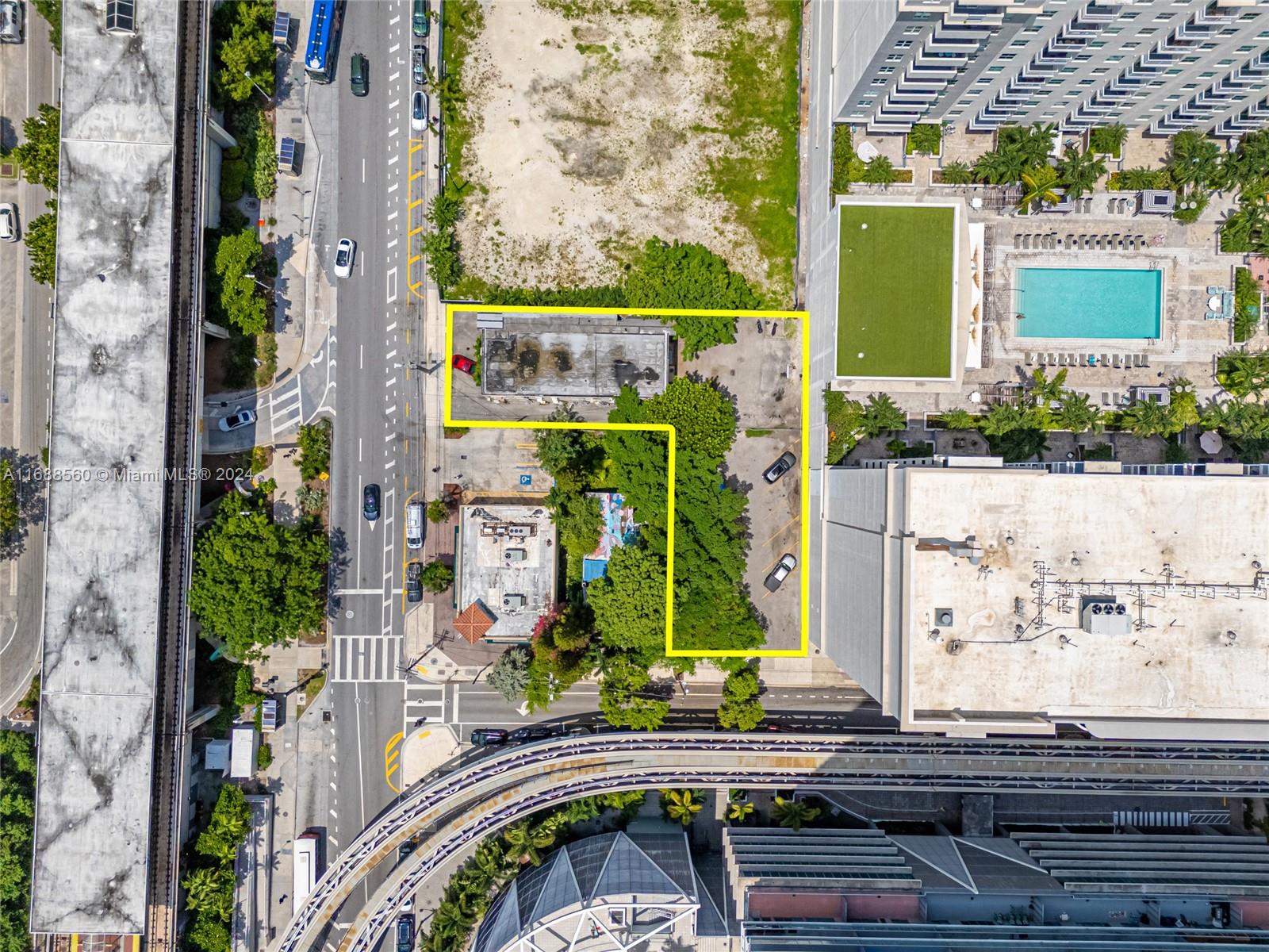 75 SW 11th St Miami, FL 33130 75 SW 11th St Miami, FL 33130