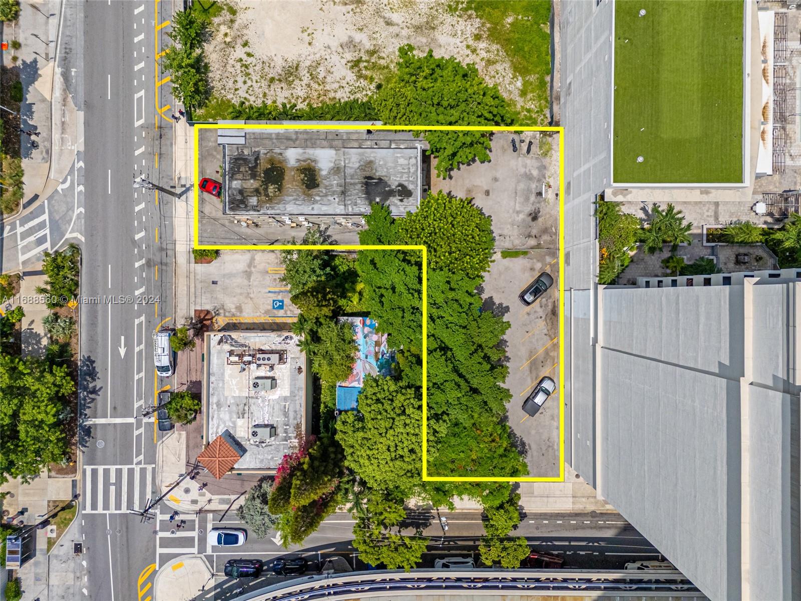 75 SW 11th St Miami, FL 33130 75 SW 11th St Miami, FL 33130