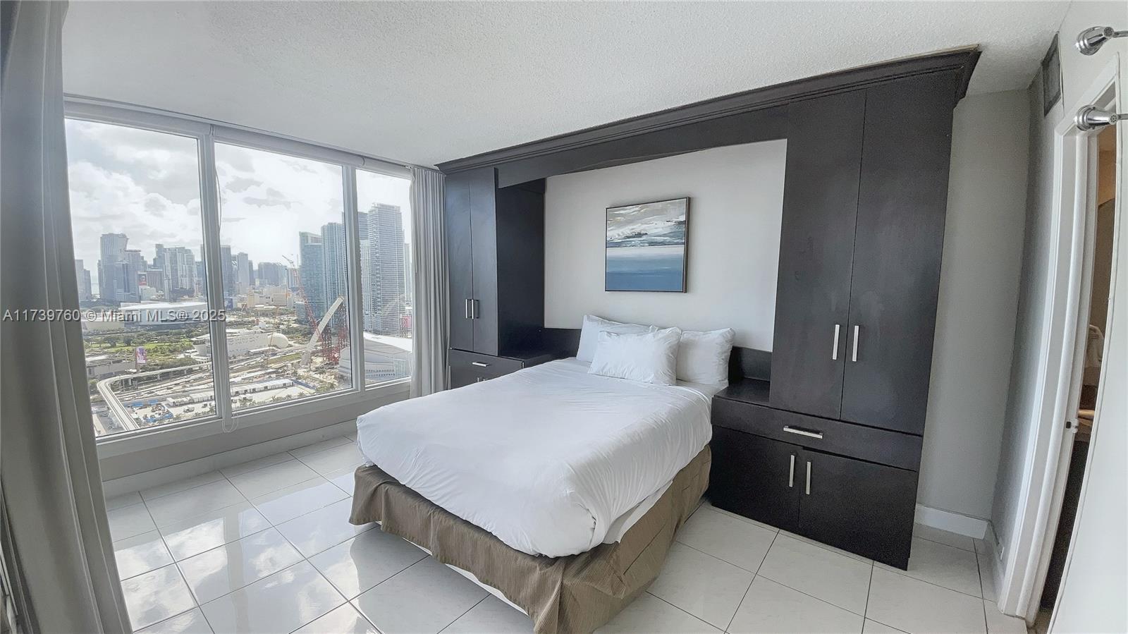 1717 N Bayshore Dr #B-4157 Miami, FL 33132