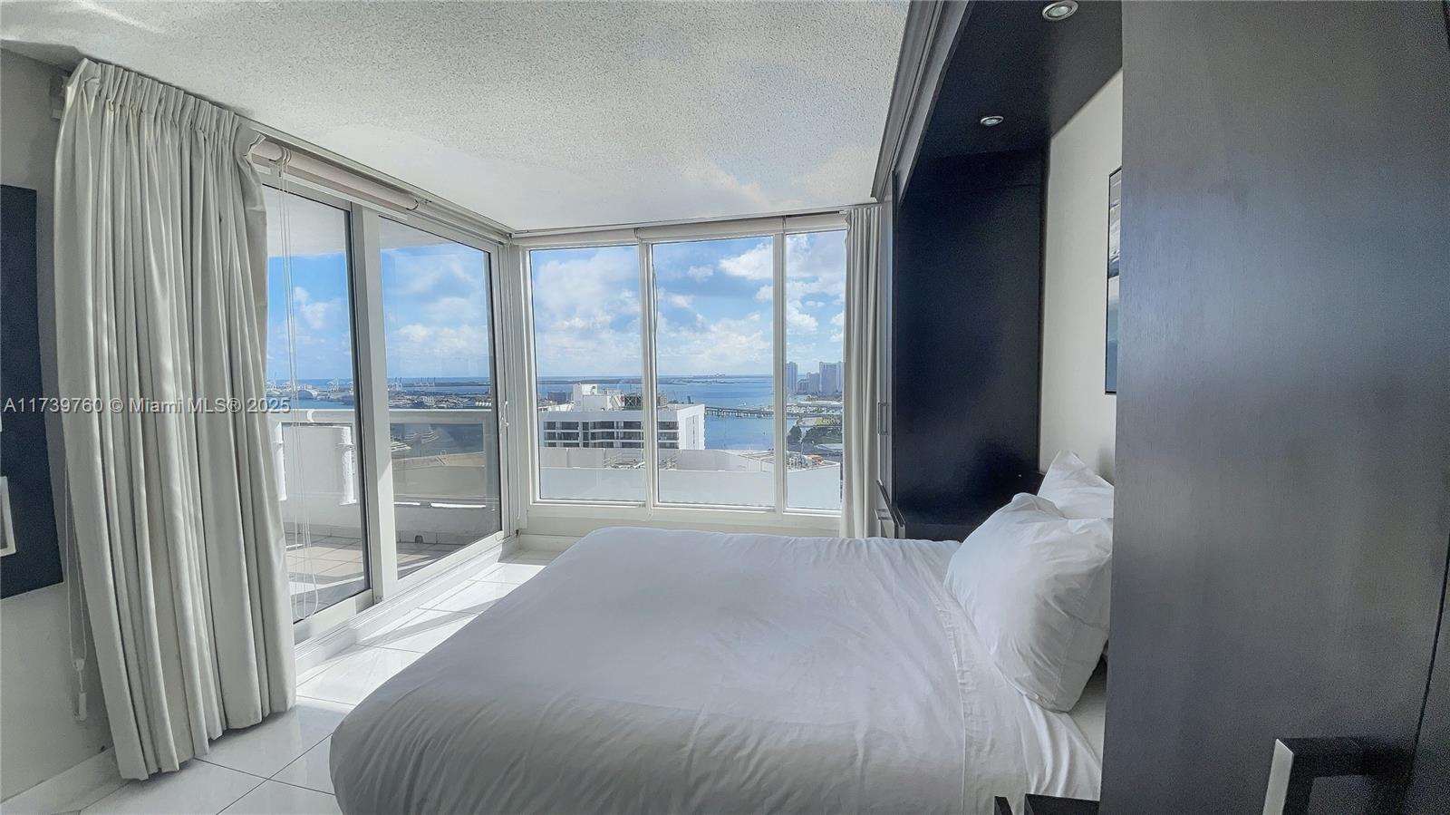 1717 N Bayshore Dr #B-4157 Miami, FL 33132