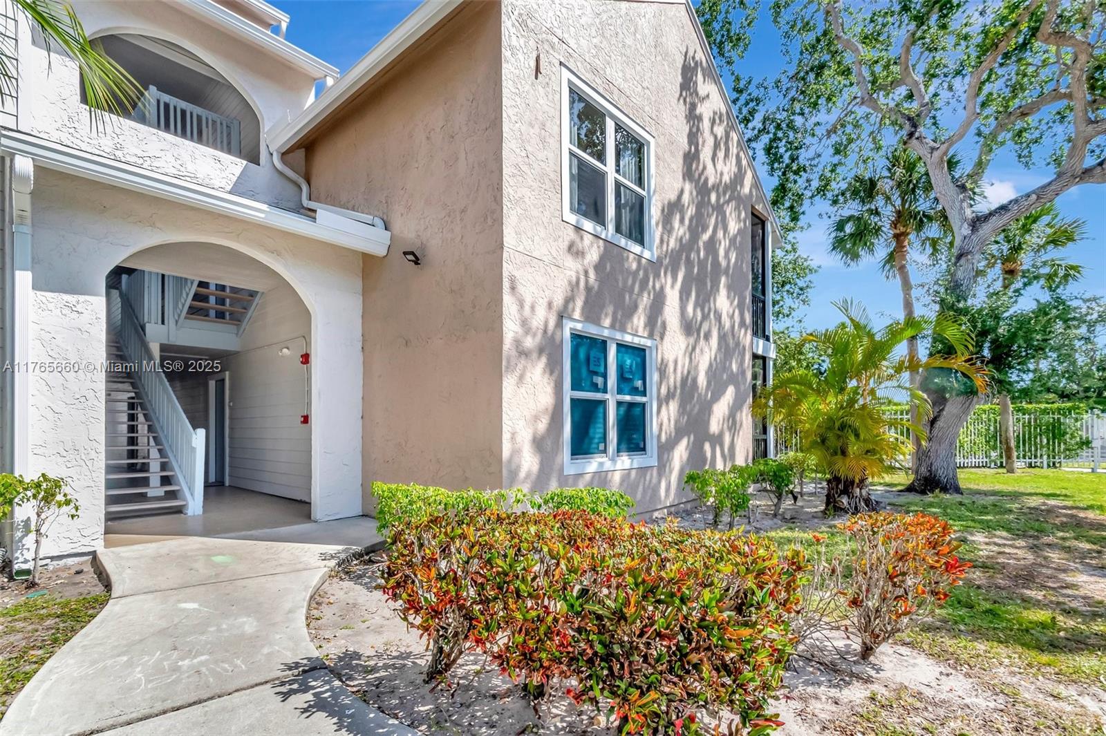 2307 N Congress Ave #28