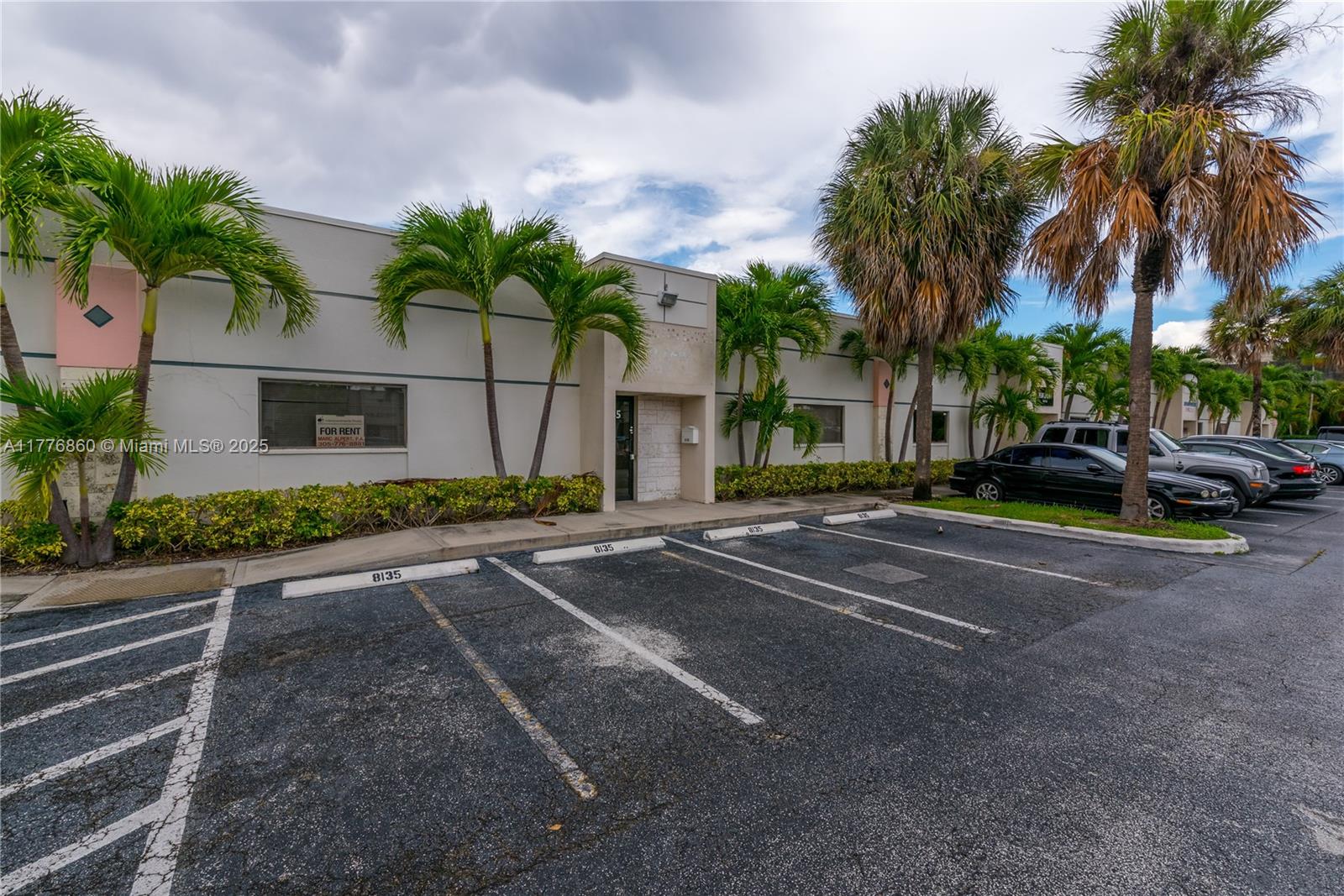 8135 NW 33rd St #8135,Doral, FL 33122