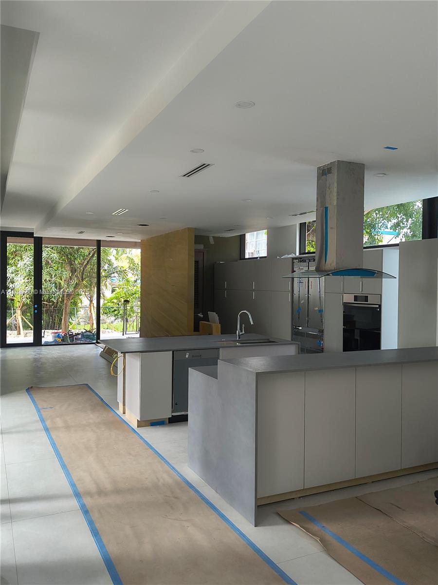 234 SW 22nd Rd Miami, FL 33129