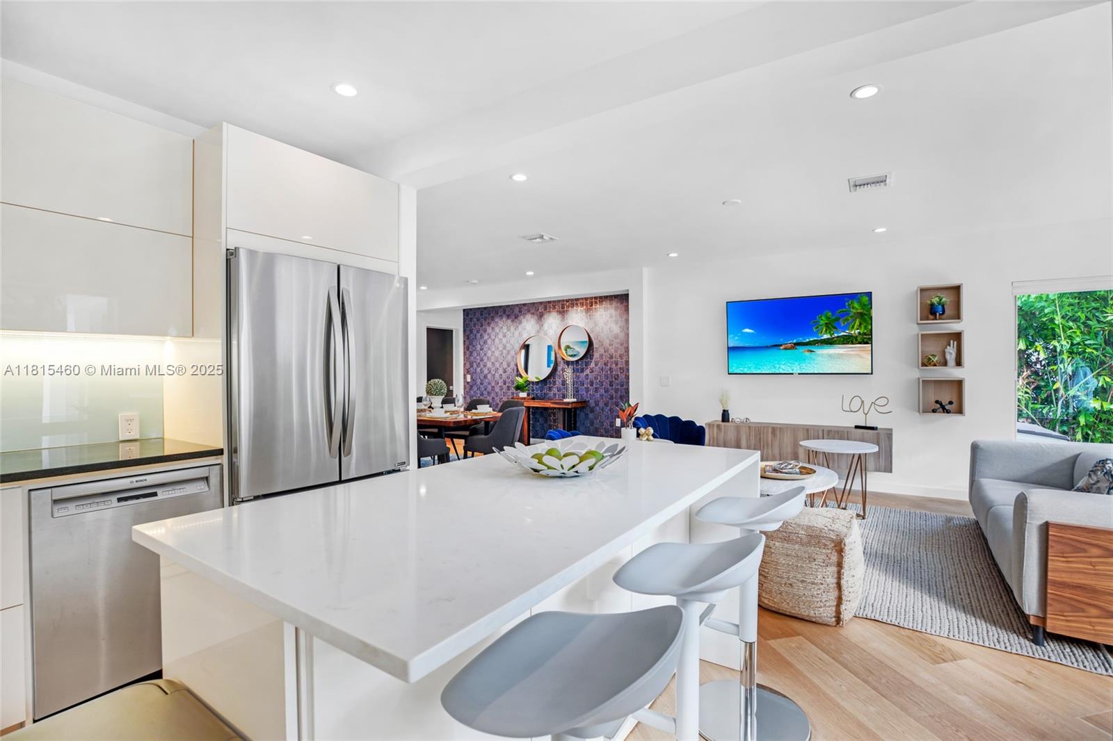 38 SW 25th Rd Miami, FL 33129