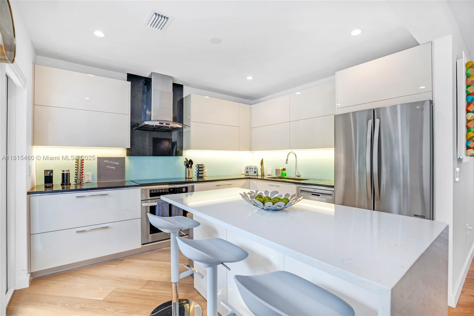 38 SW 25th Rd Miami, FL 33129