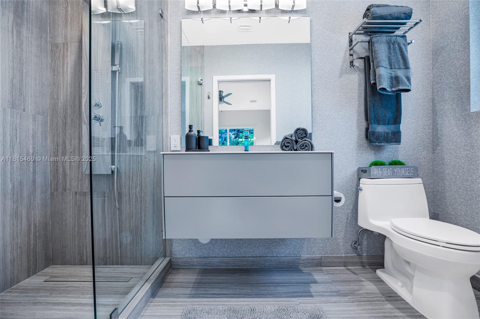 38 SW 25th Rd Miami, FL 33129