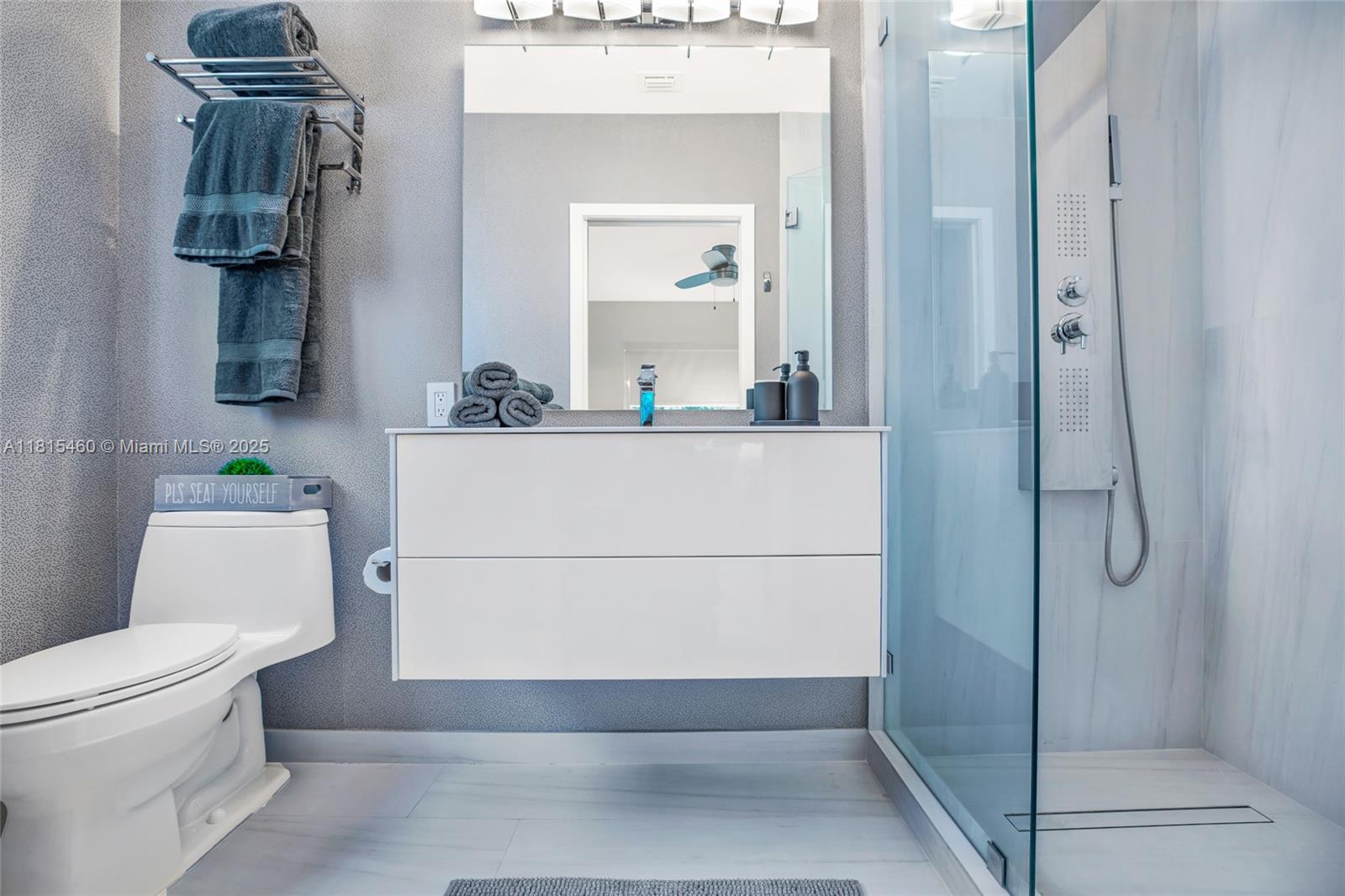 38 SW 25th Rd Miami, FL 33129