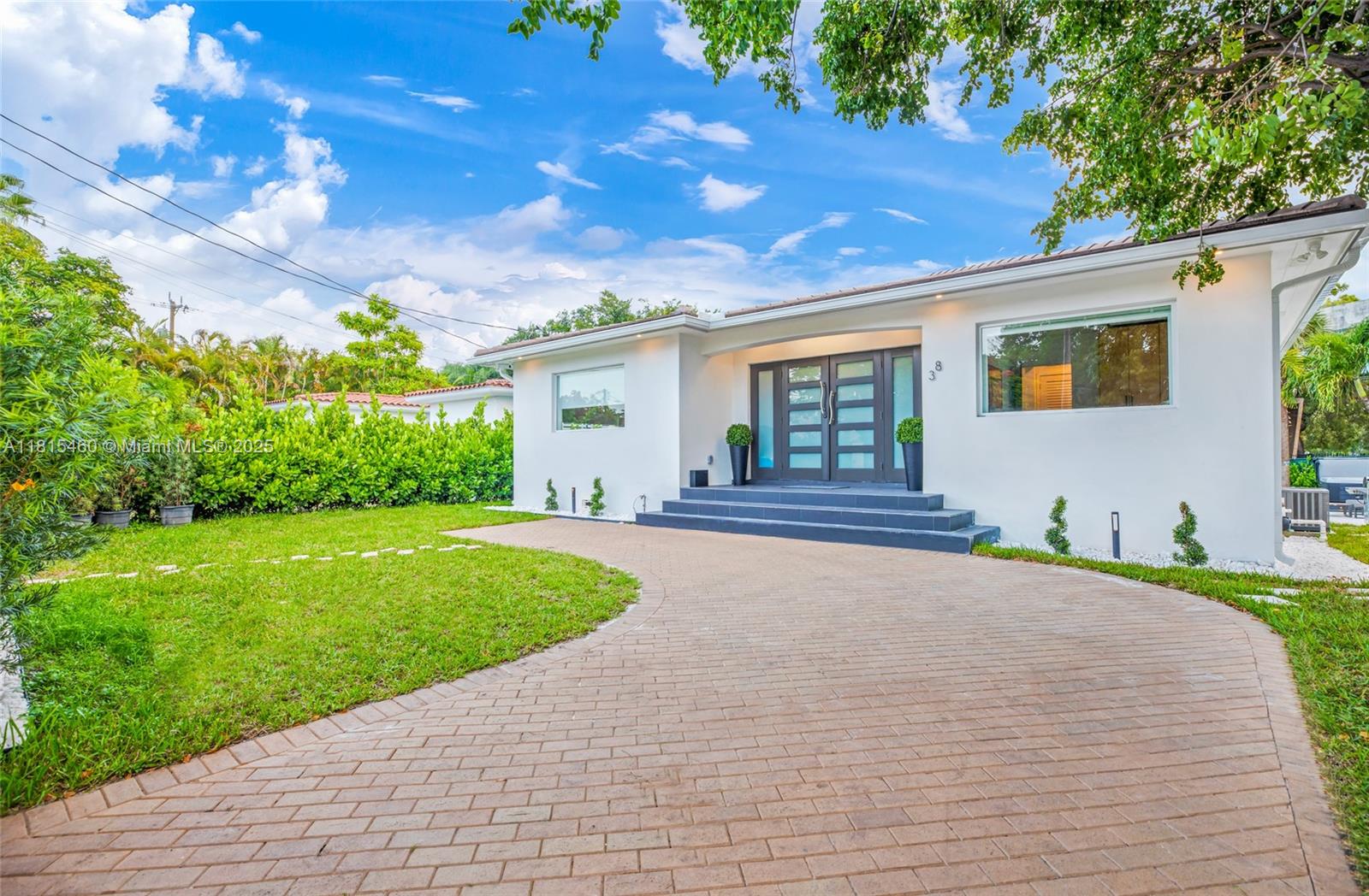 38 SW 25th Rd Miami, FL 33129