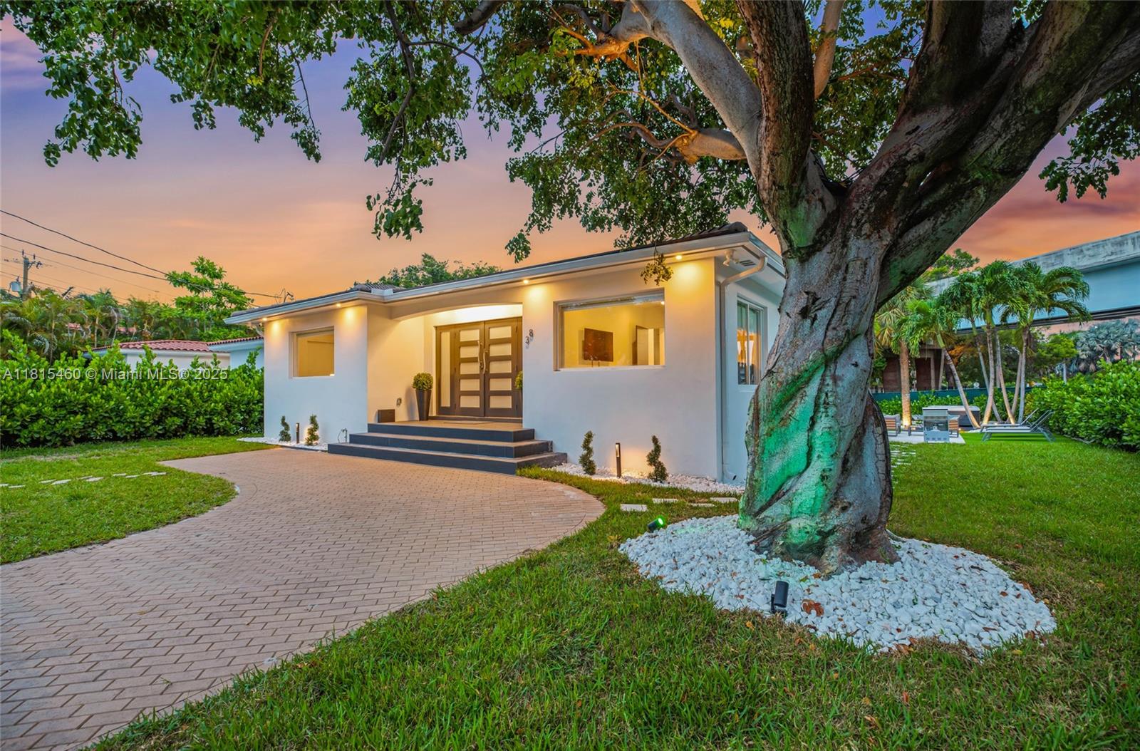 38 SW 25th Rd Miami, FL 33129