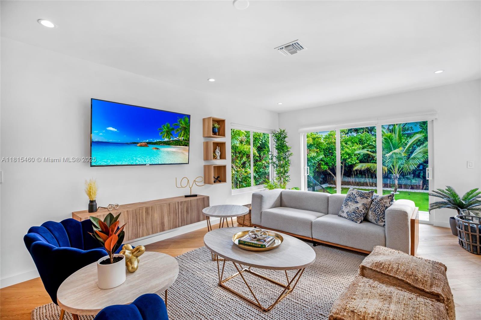 38 SW 25th Rd Miami, FL 33129