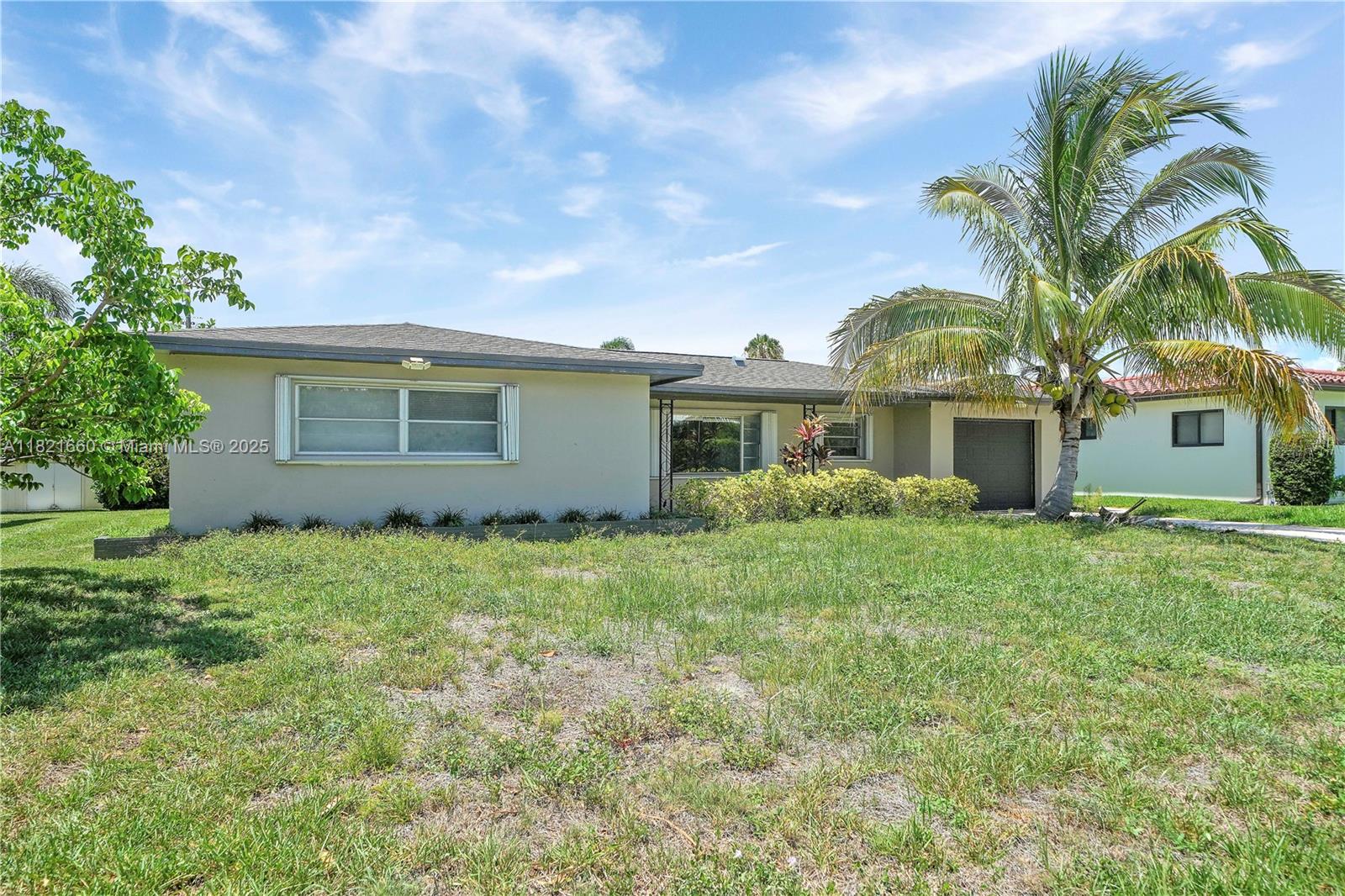 169 Duke Dr,Lake Worth, FL 33460