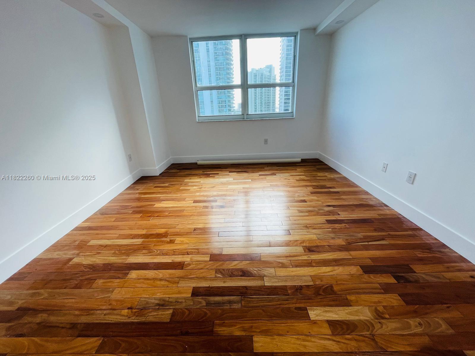 image The Mark On Brickell16
