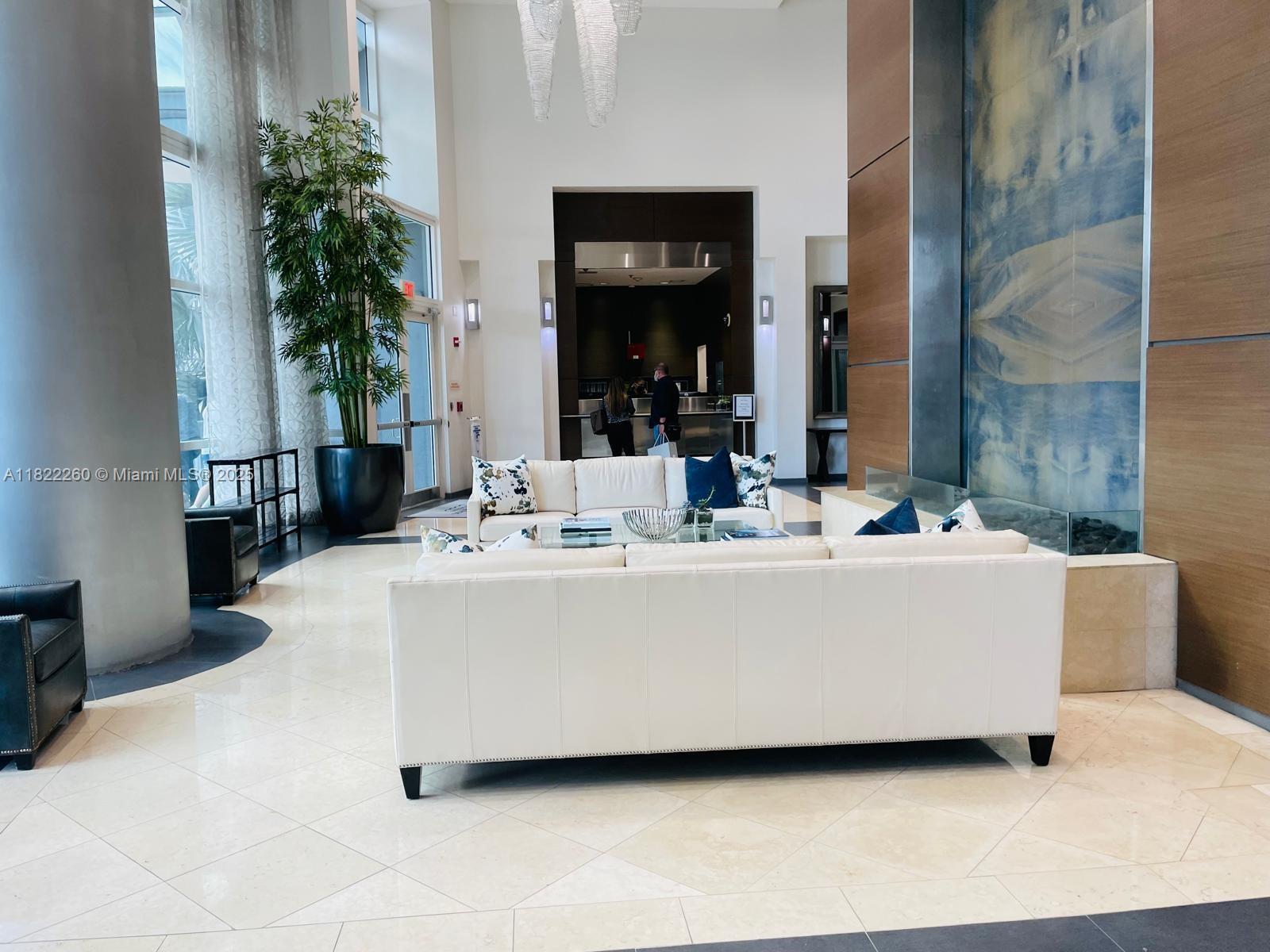 image The Mark On Brickell28