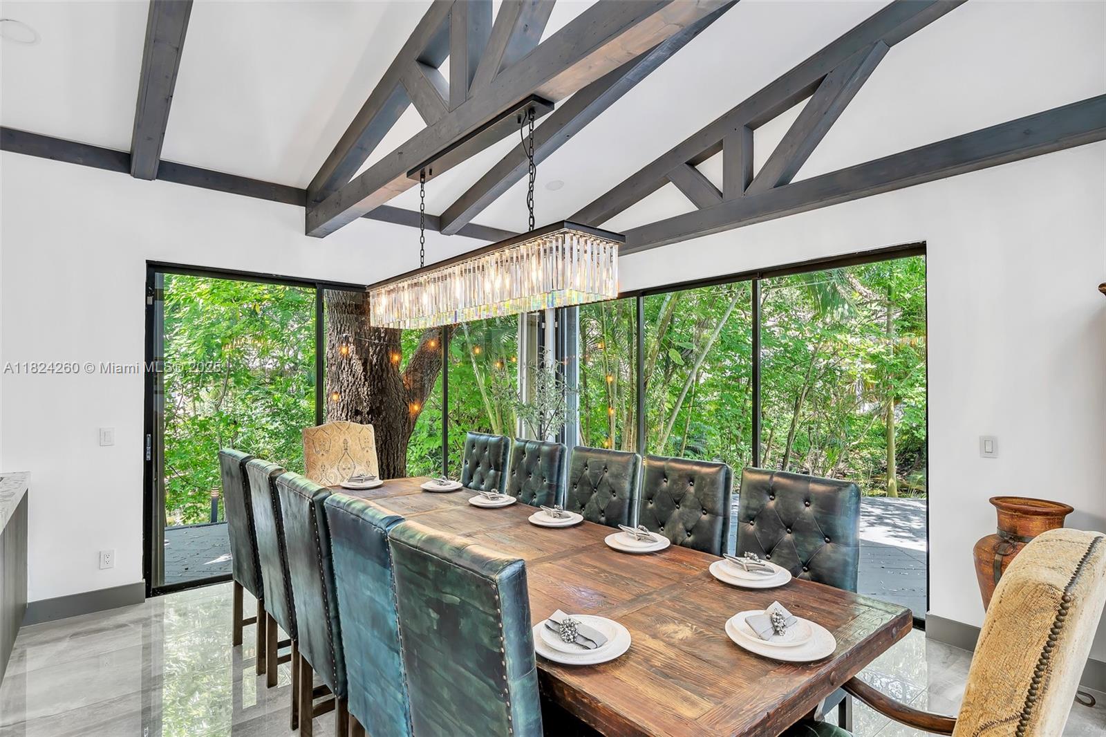 5811 SW 33rd Ter Hollywood, FL 33312