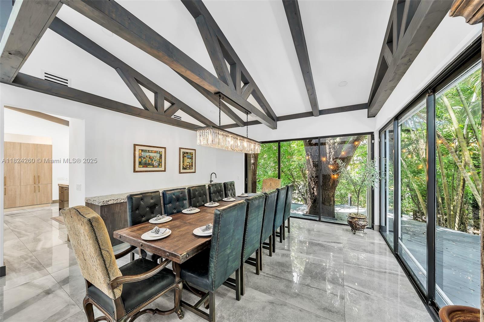 5811 SW 33rd Ter Hollywood, FL 33312