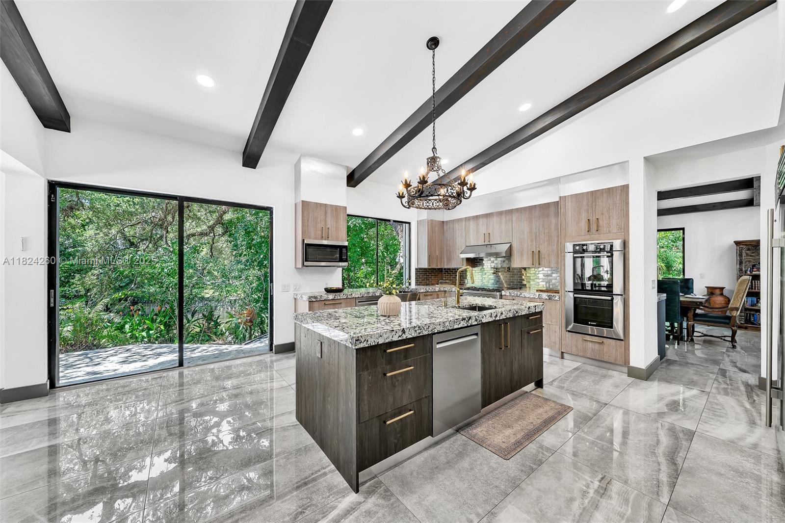 5811 SW 33rd Ter Hollywood, FL 33312