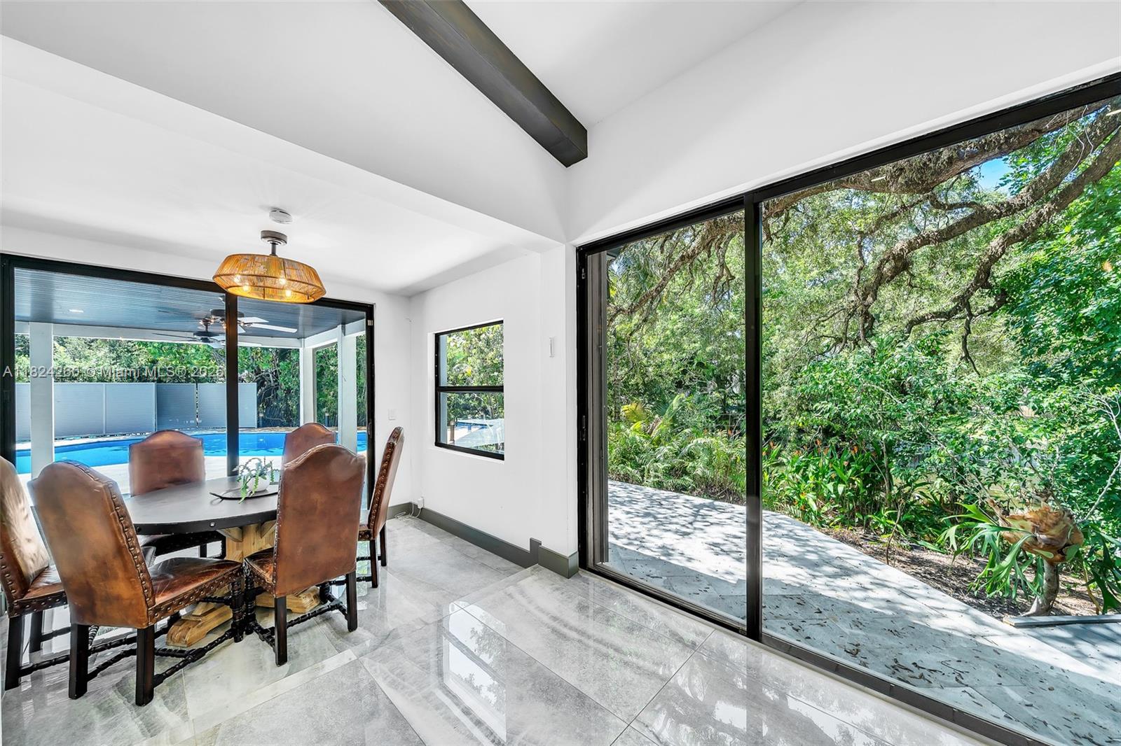 5811 SW 33rd Ter Hollywood, FL 33312