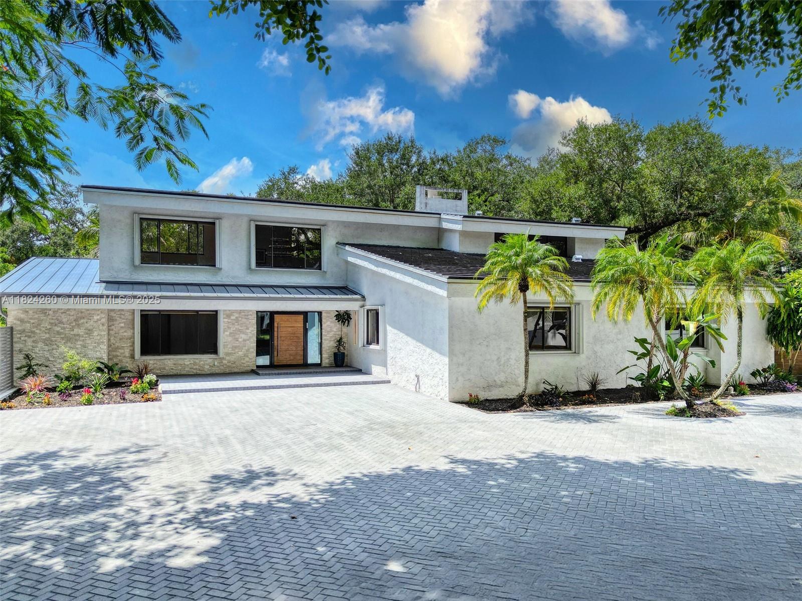 5811 SW 33rd Ter Hollywood, FL 33312