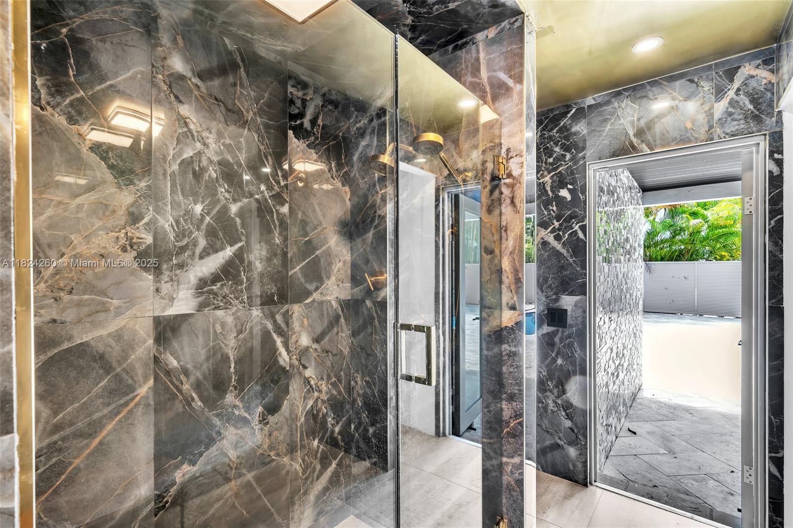 5811 SW 33rd Ter Hollywood, FL 33312