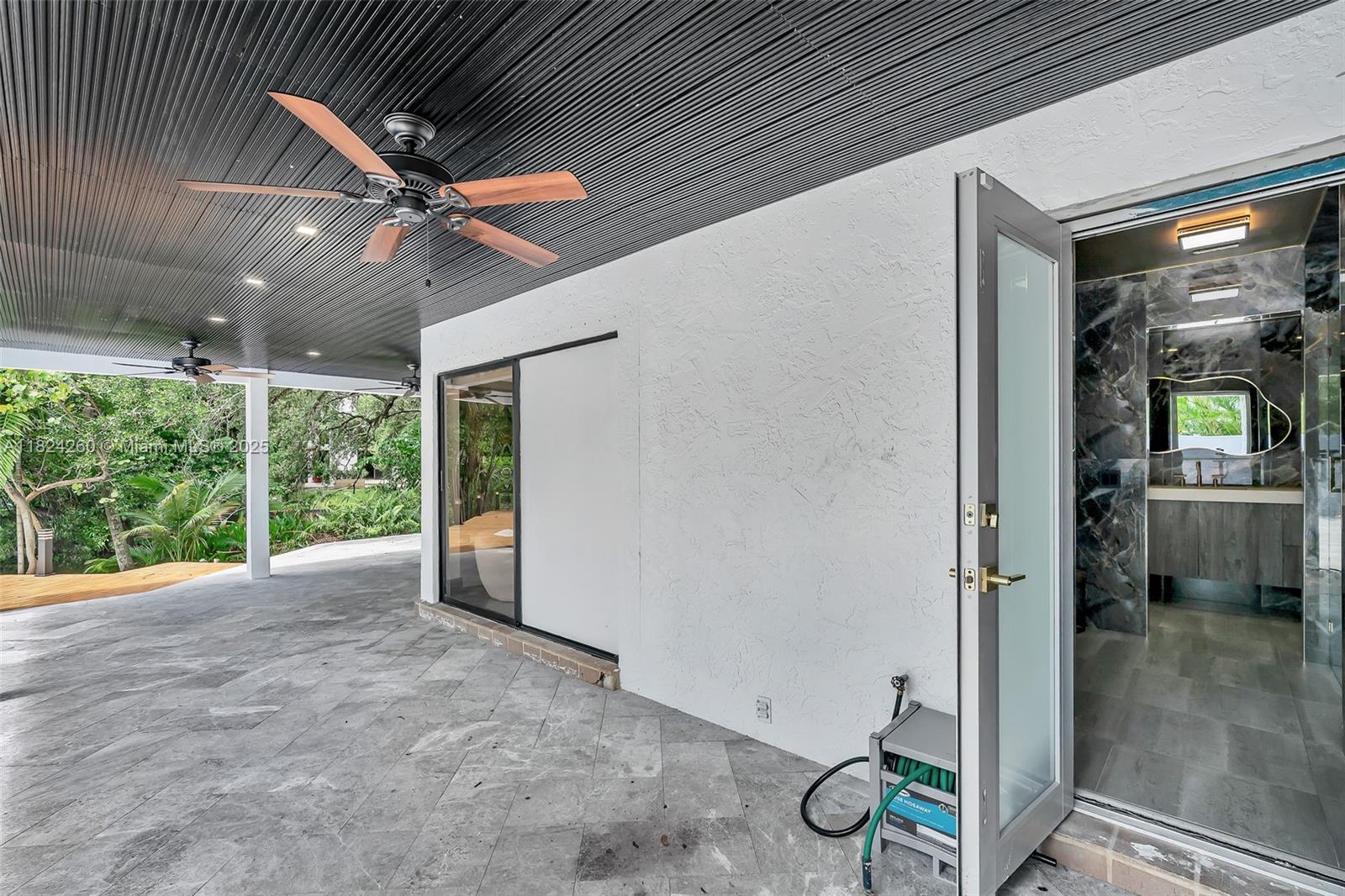 5811 SW 33rd Ter Hollywood, FL 33312