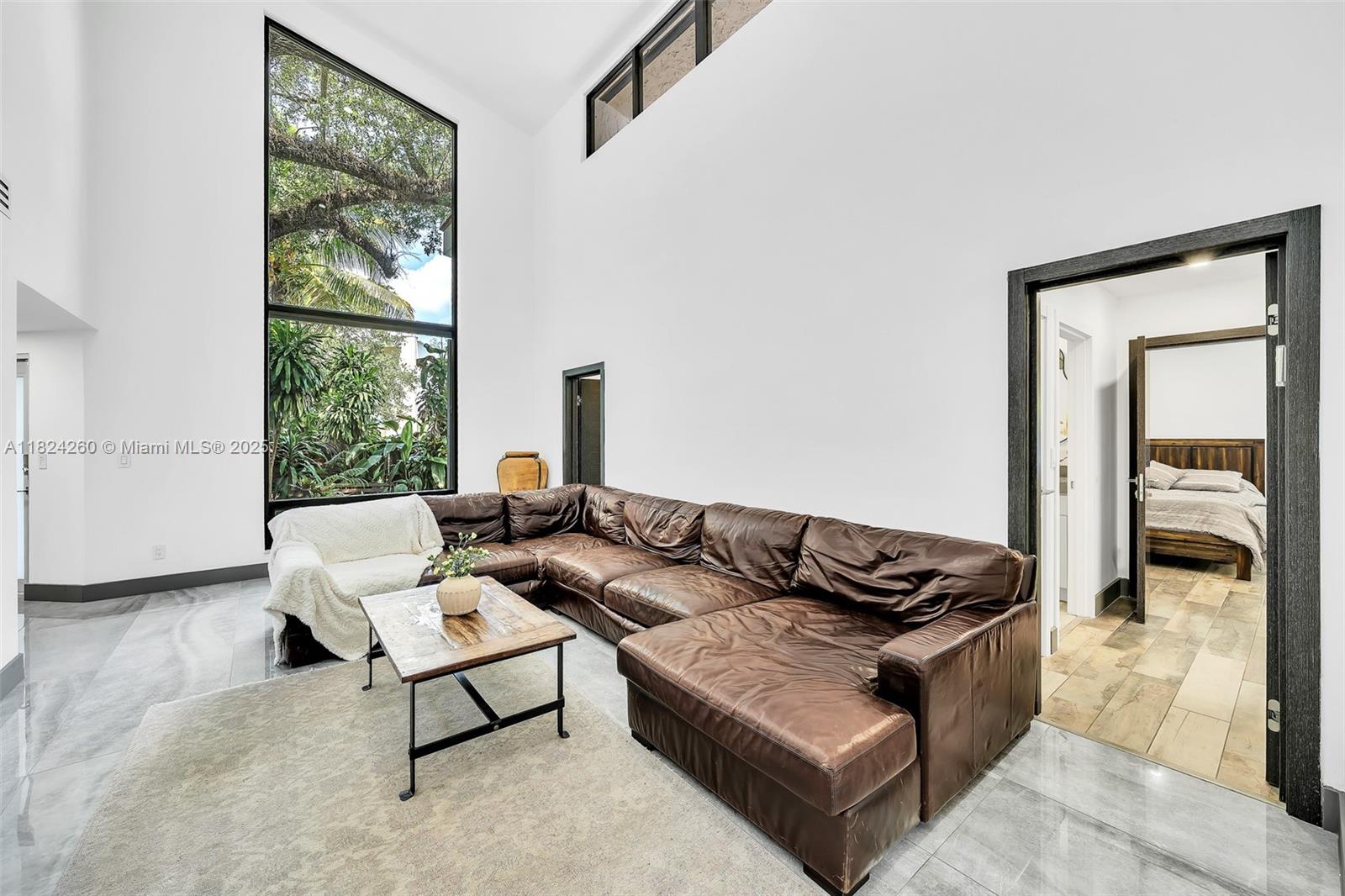 5811 SW 33rd Ter Hollywood, FL 33312