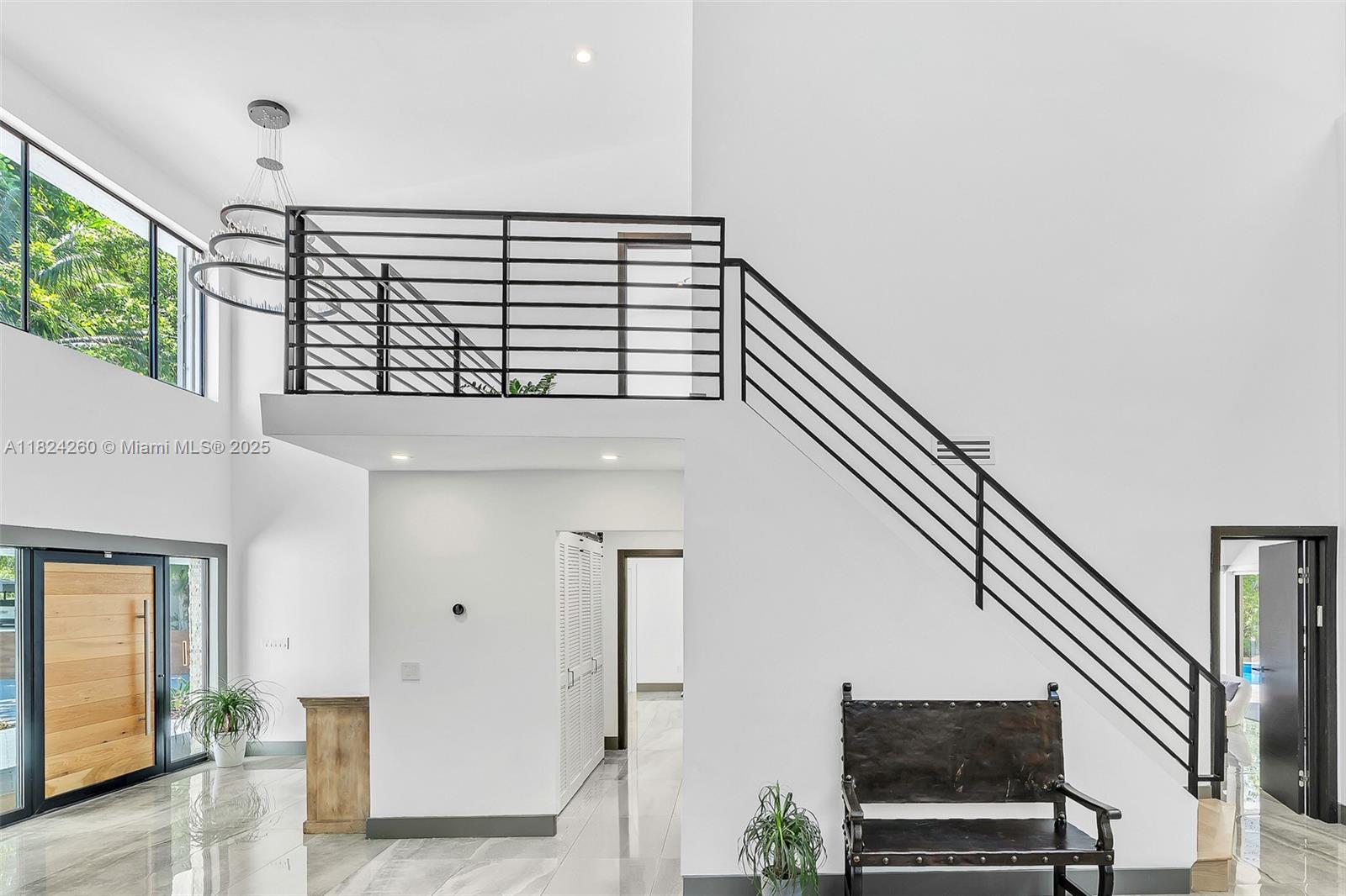 5811 SW 33rd Ter Hollywood, FL 33312