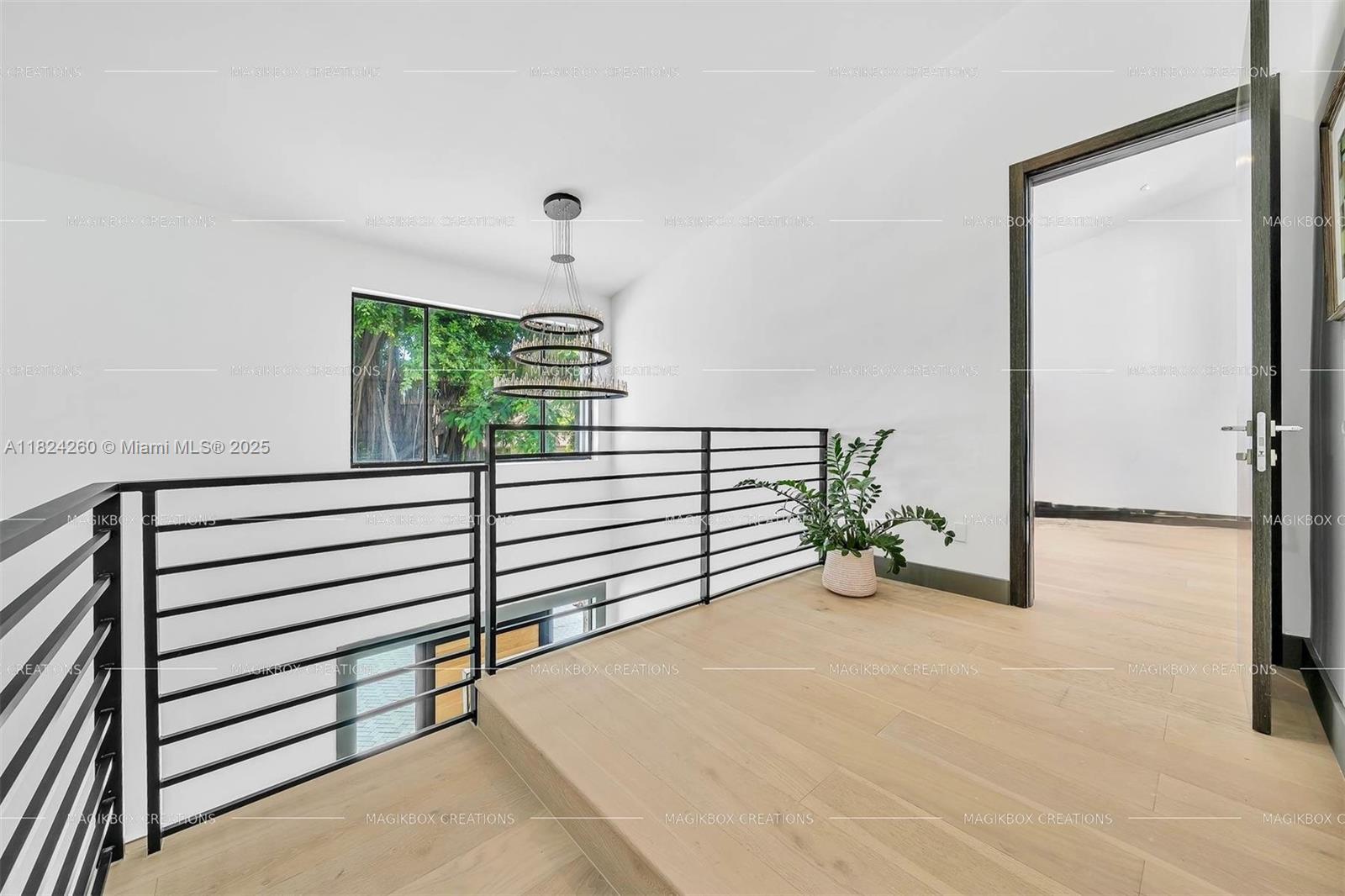 5811 SW 33rd Ter Hollywood, FL 33312