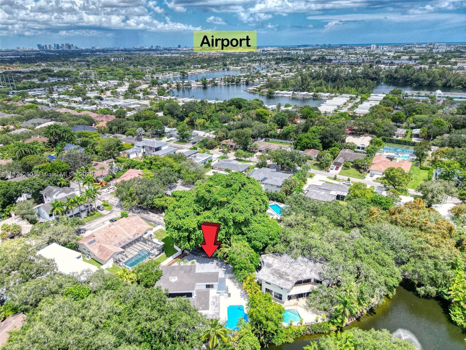 5811 SW 33rd Ter Hollywood, FL 33312