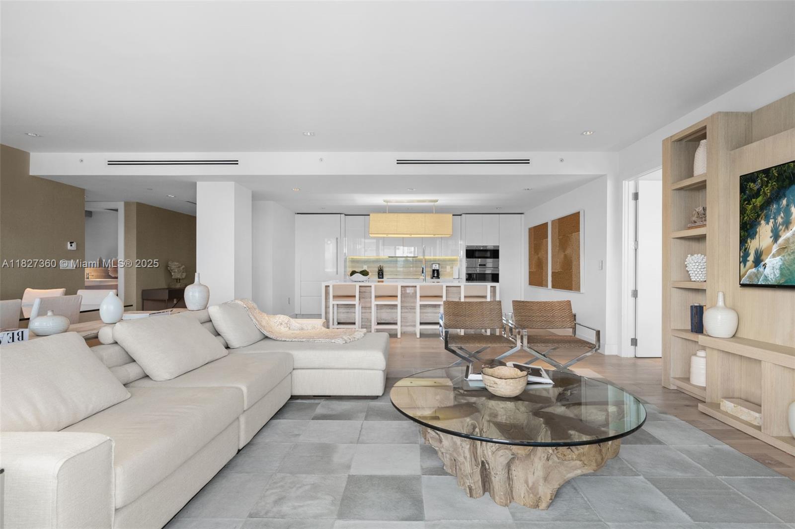 102 24th St #PH-1706 Miami Beach, FL 33139