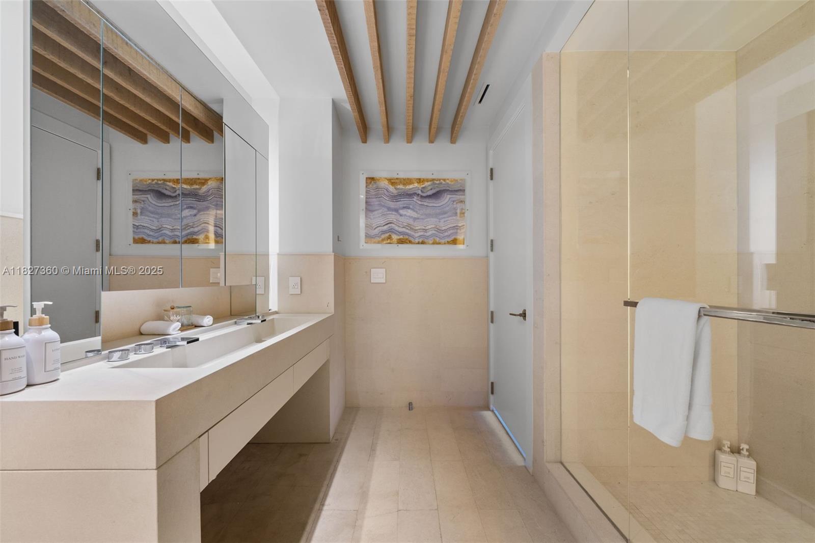 102 24th St #PH-1706 Miami Beach, FL 33139