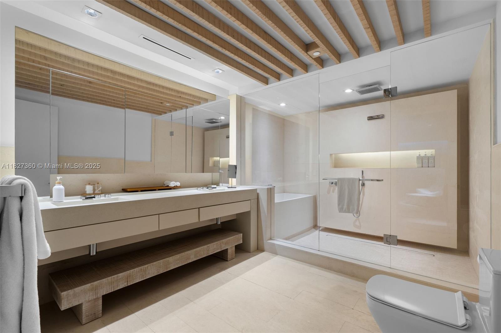 102 24th St #PH-1706 Miami Beach, FL 33139